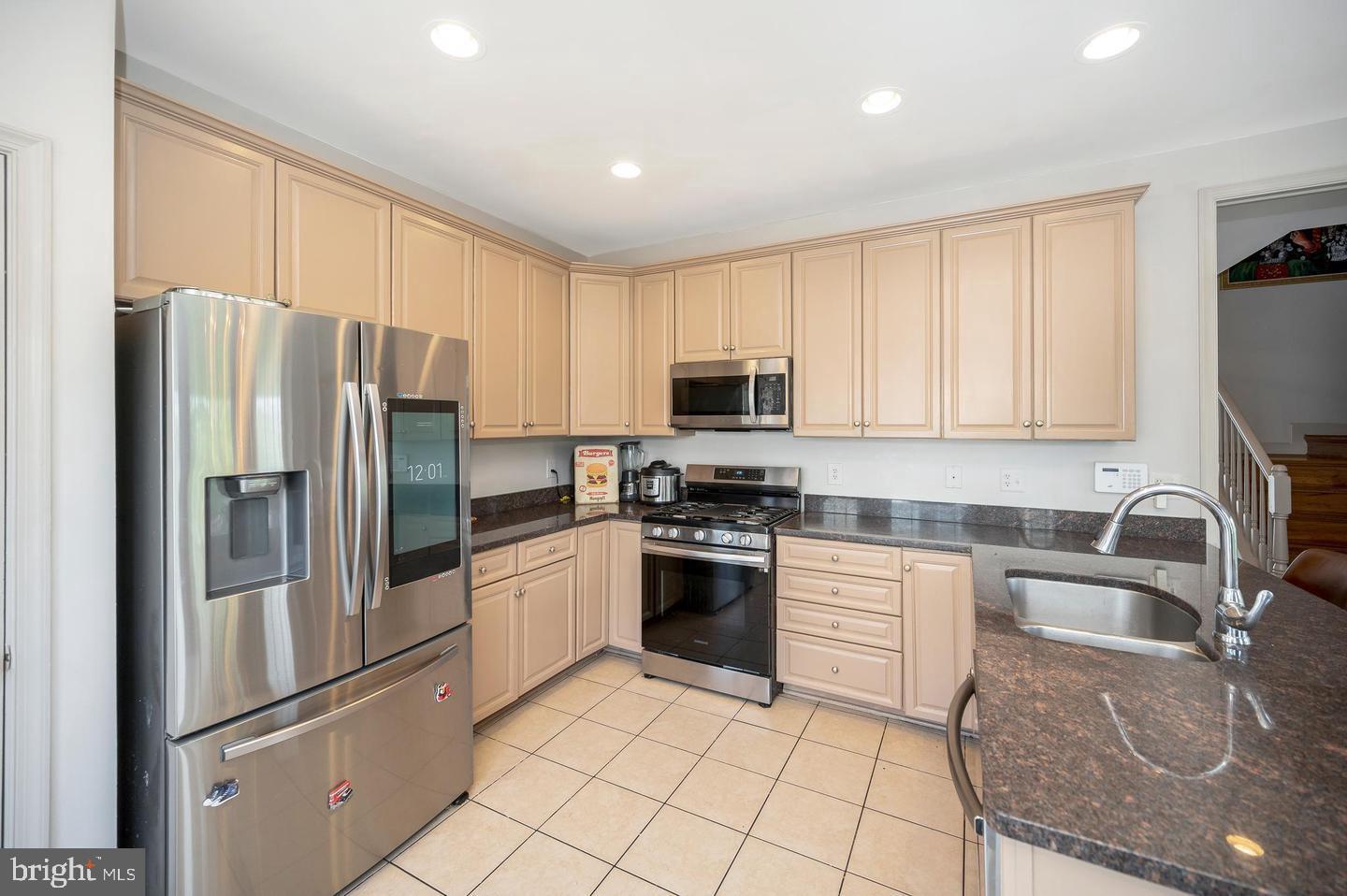 POTOMAC CLUB - Residential Lease