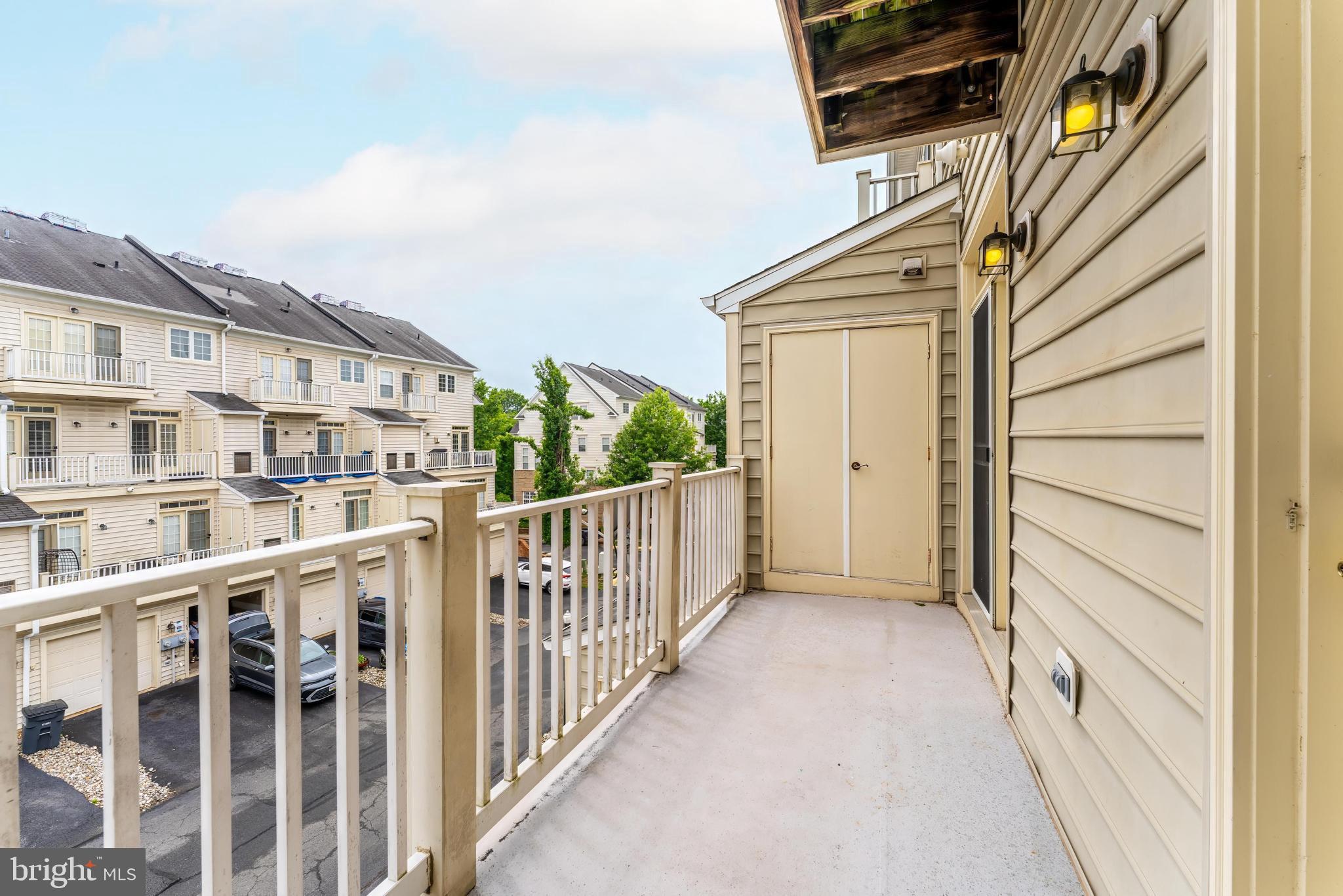 VILLAGE PLACE - Residential