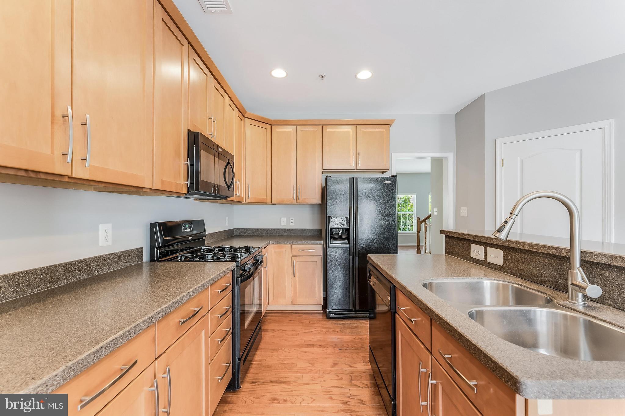 VILLAGE PLACE - Residential