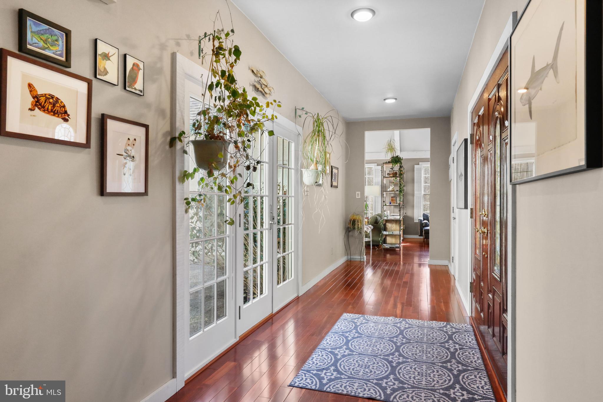 4 RIDGE COURT