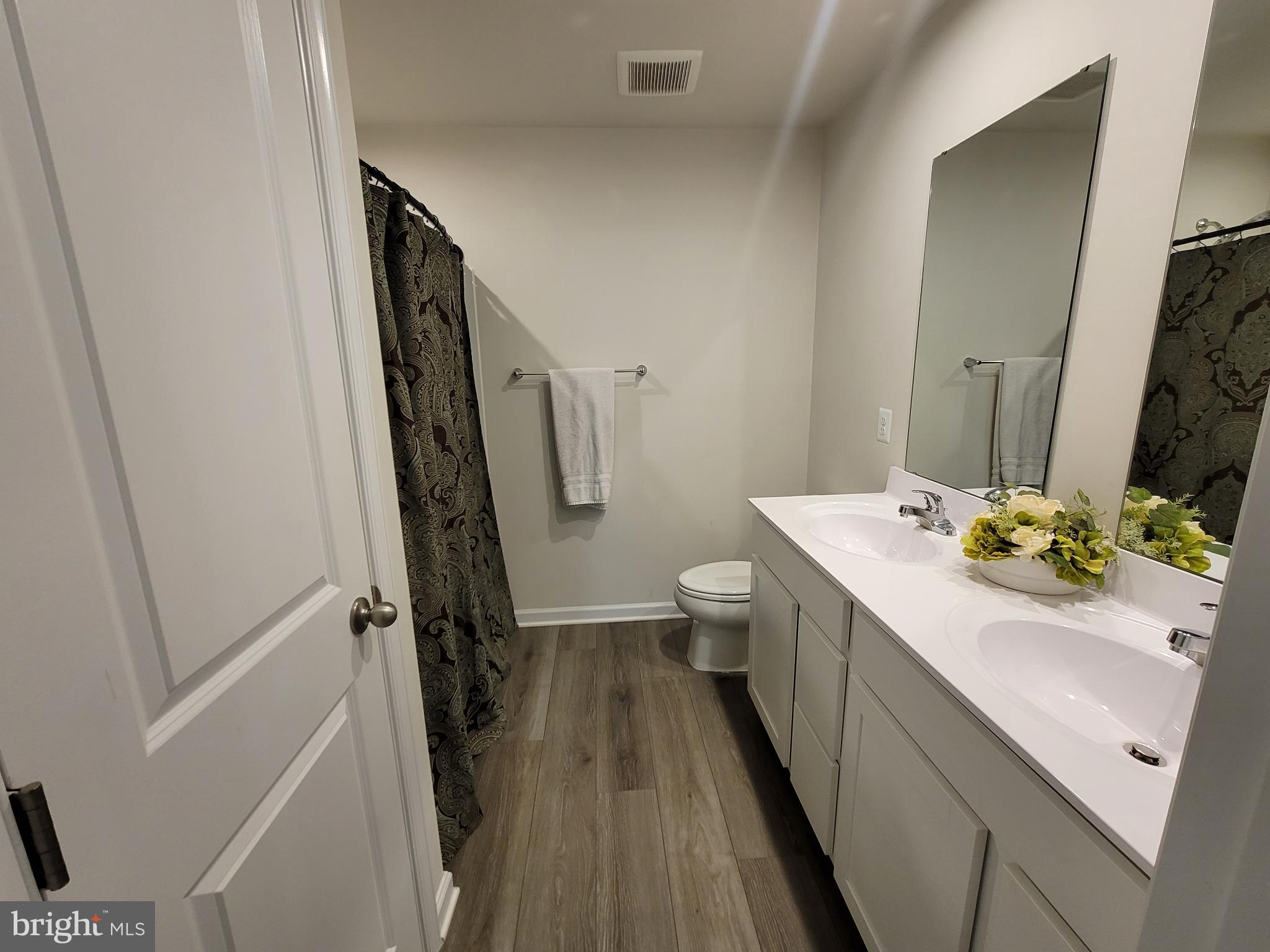 CARDINAL POINTE - Residential