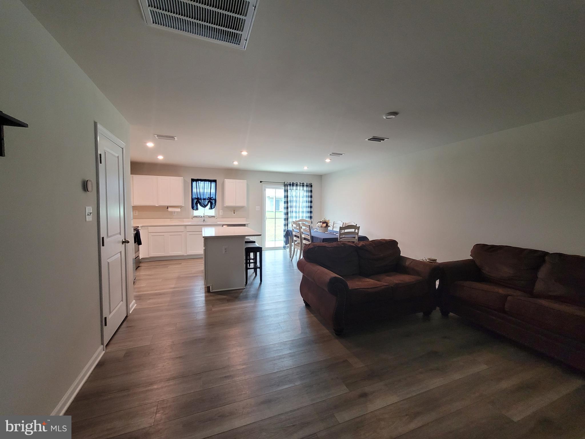 CARDINAL POINTE - Residential