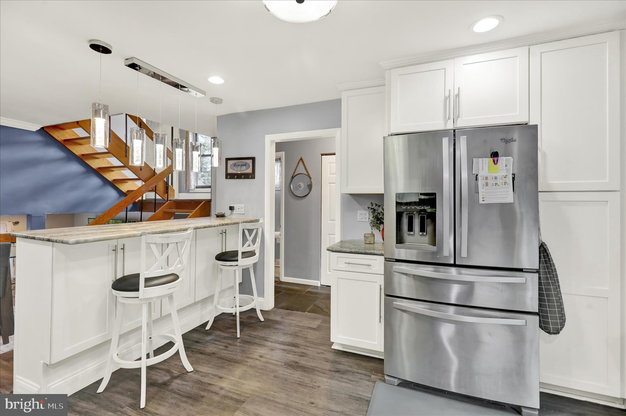 FLYING HILLS - Residential