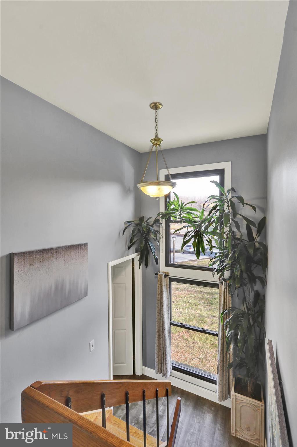 FLYING HILLS - Residential