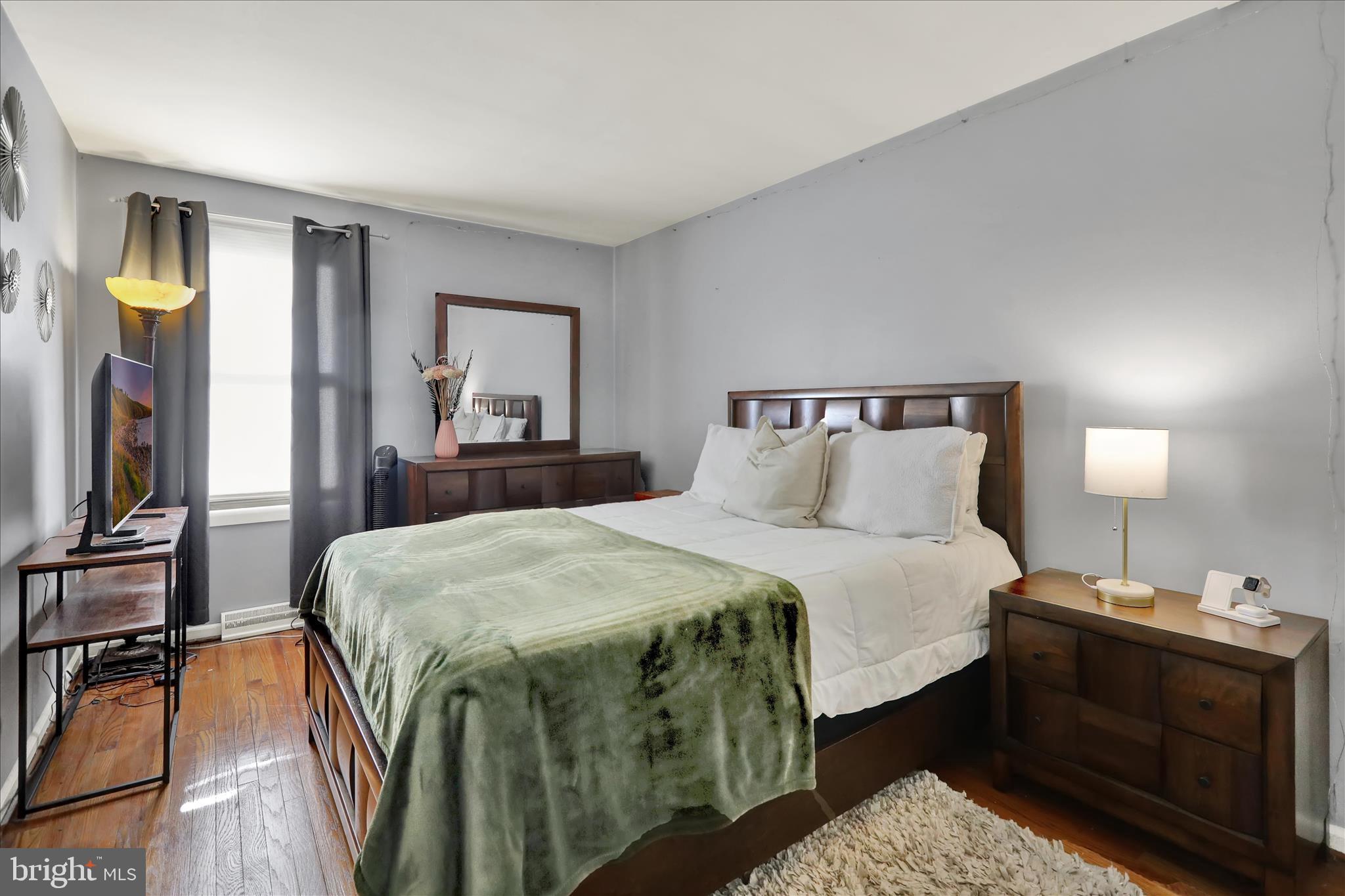 FLYING HILLS - Residential