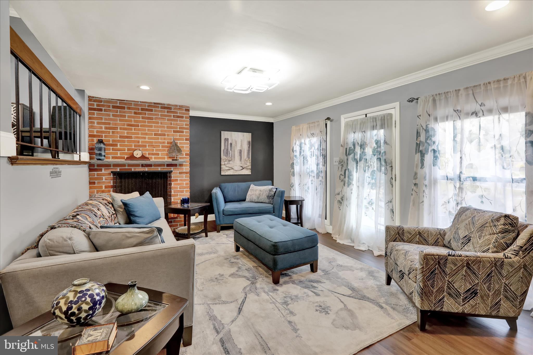 FLYING HILLS - Residential