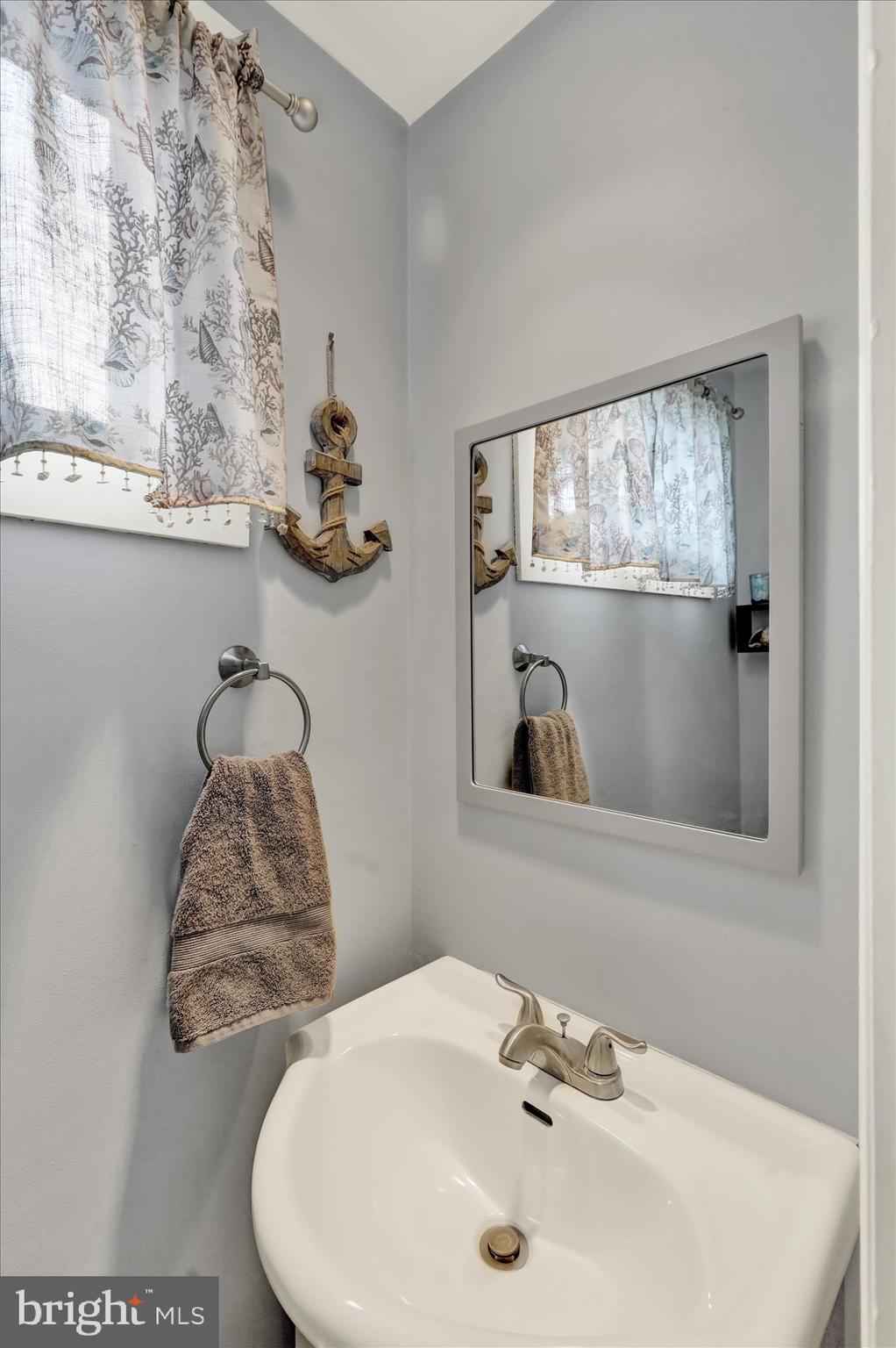 FLYING HILLS - Residential