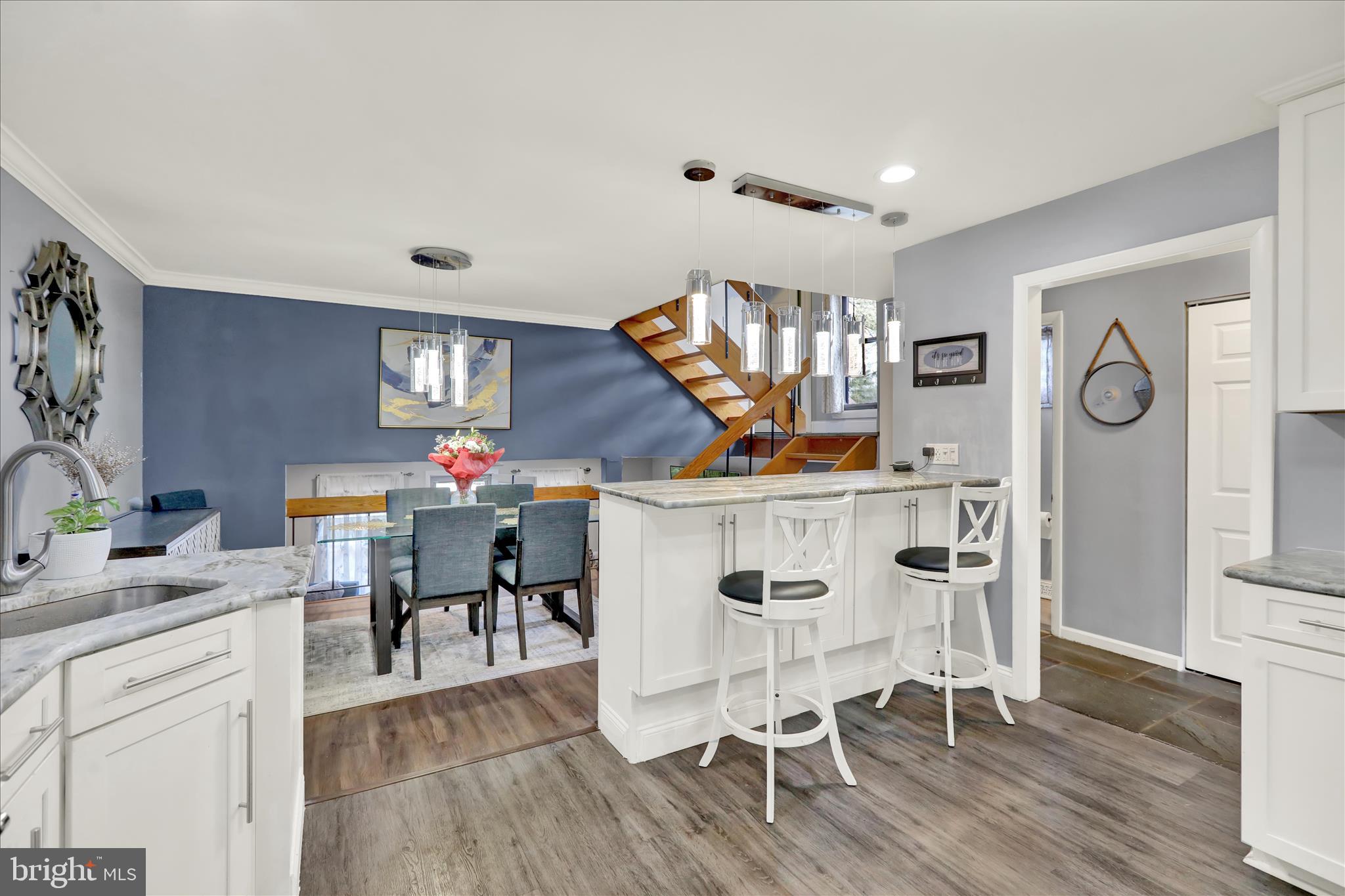 FLYING HILLS - Residential