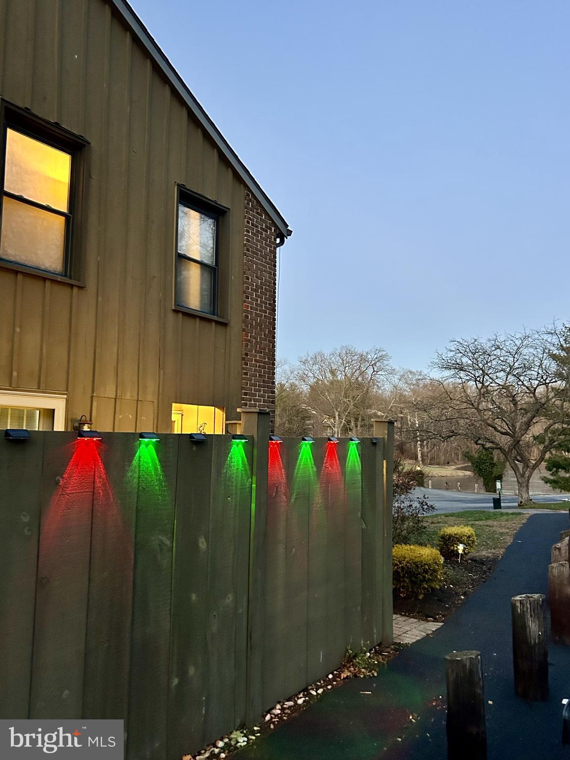 FLYING HILLS - Residential