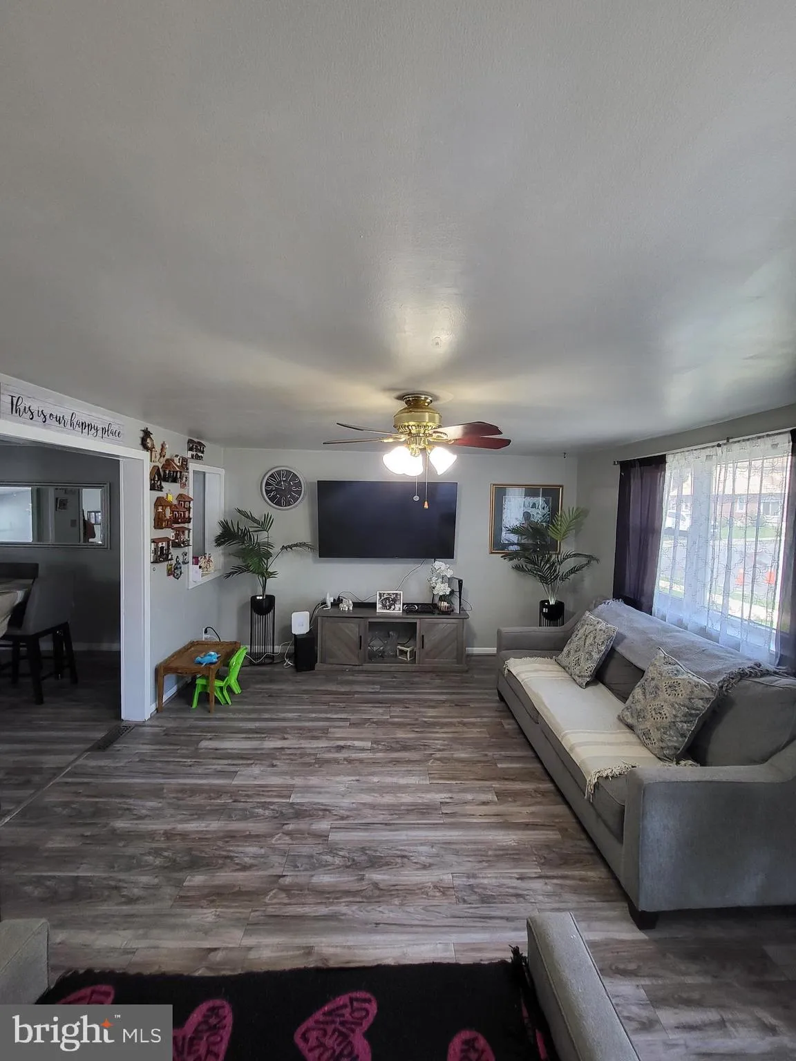 Reading, Pennsylvania 19605, United States, 3 Bedrooms Bedrooms, ,2 BathroomsBathrooms,Residential,Pending,181826