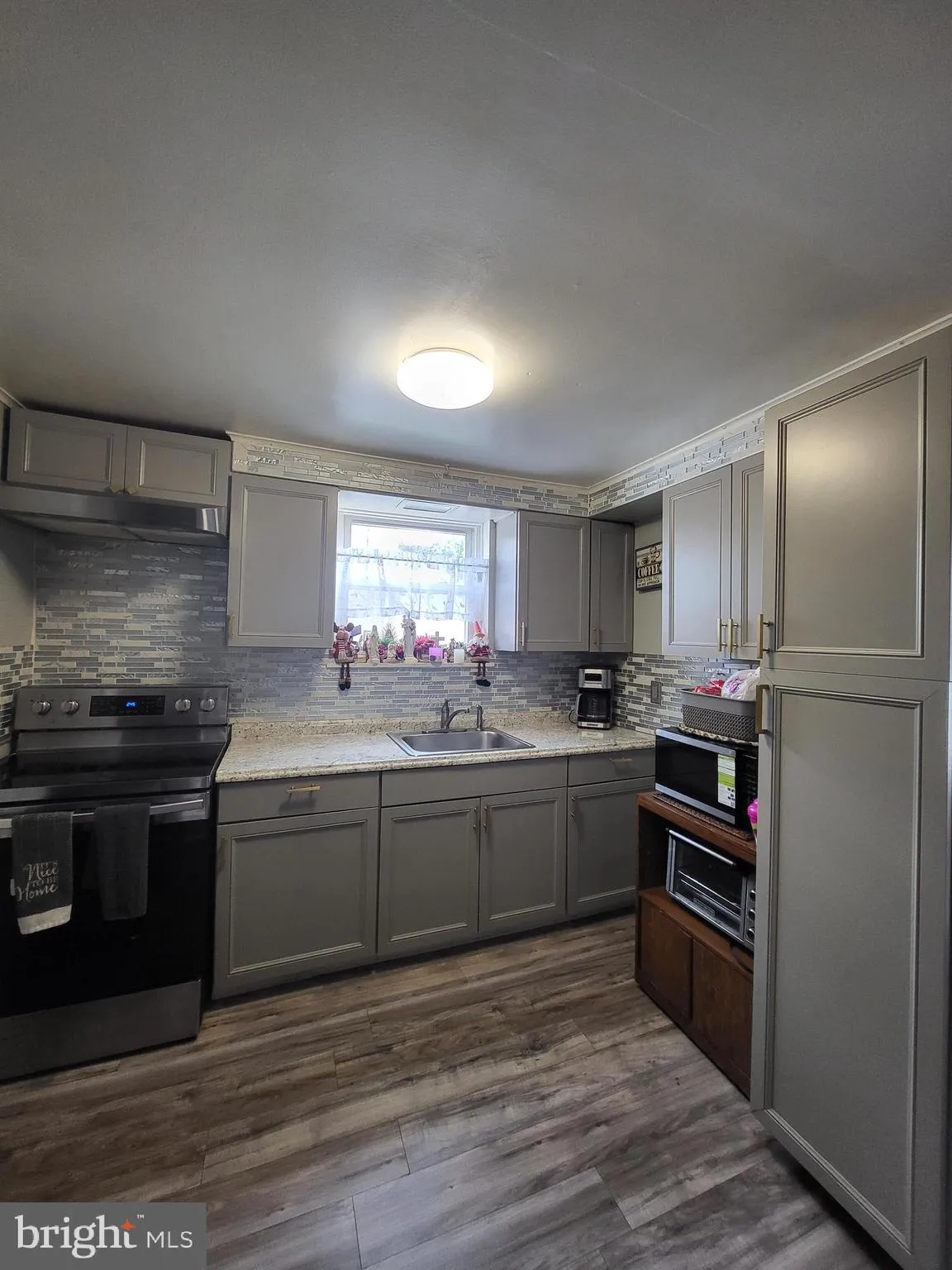 Reading, Pennsylvania 19605, United States, 3 Bedrooms Bedrooms, ,2 BathroomsBathrooms,Residential,Pending,181826