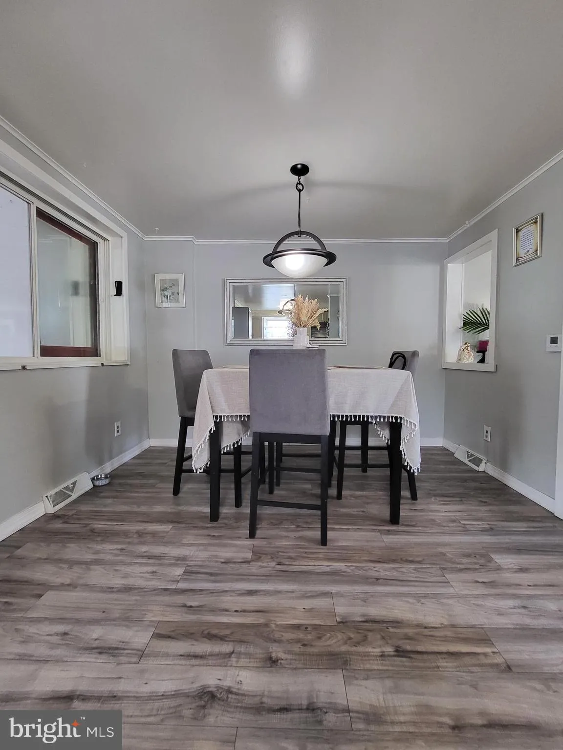 Reading, Pennsylvania 19605, United States, 3 Bedrooms Bedrooms, ,2 BathroomsBathrooms,Residential,Pending,181826