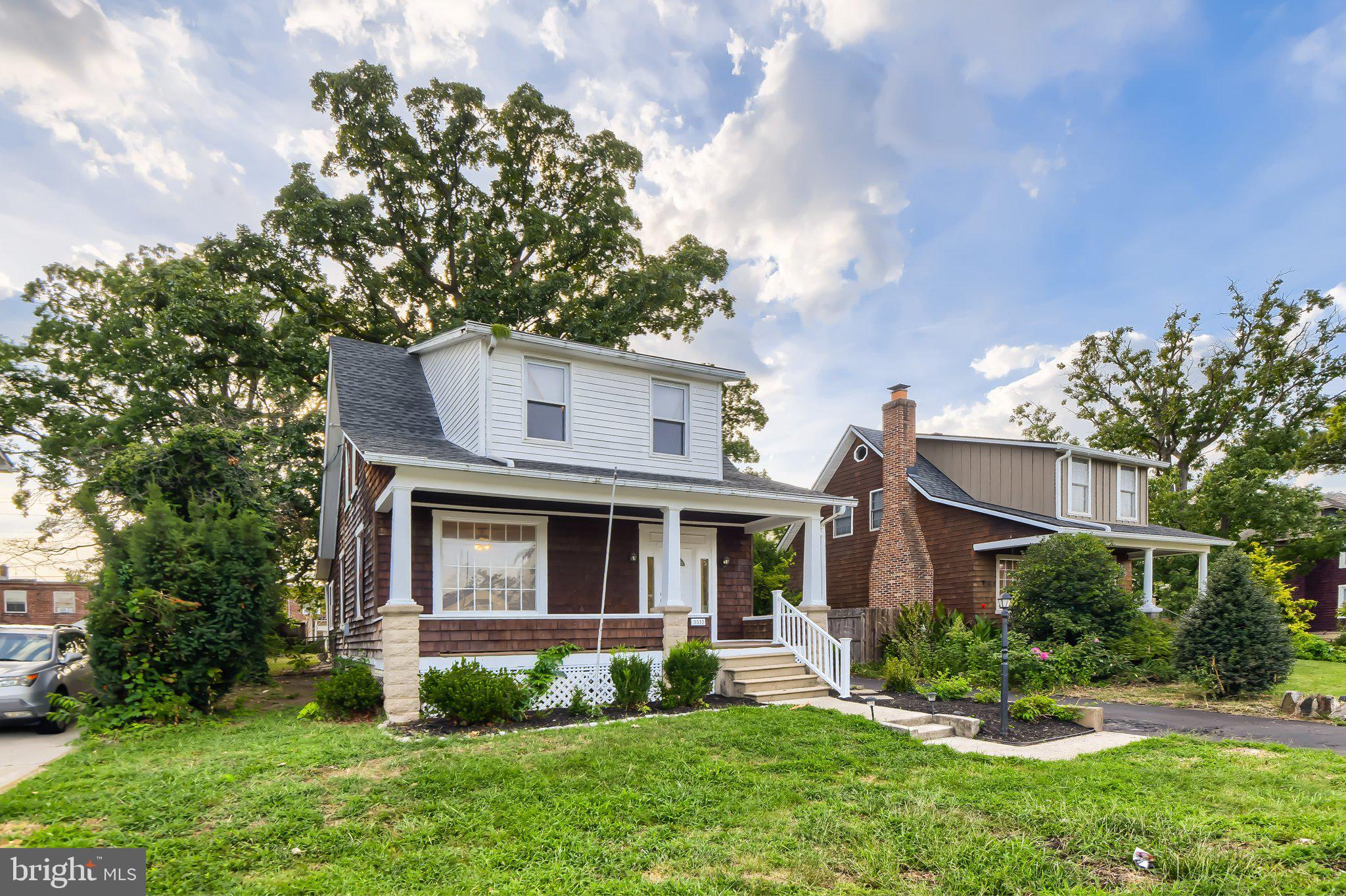 3513 KENYON AVENUE