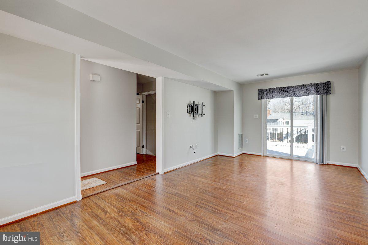 DALE CITY - Residential Lease