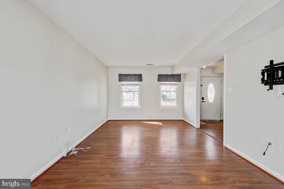 DALE CITY - Residential Lease