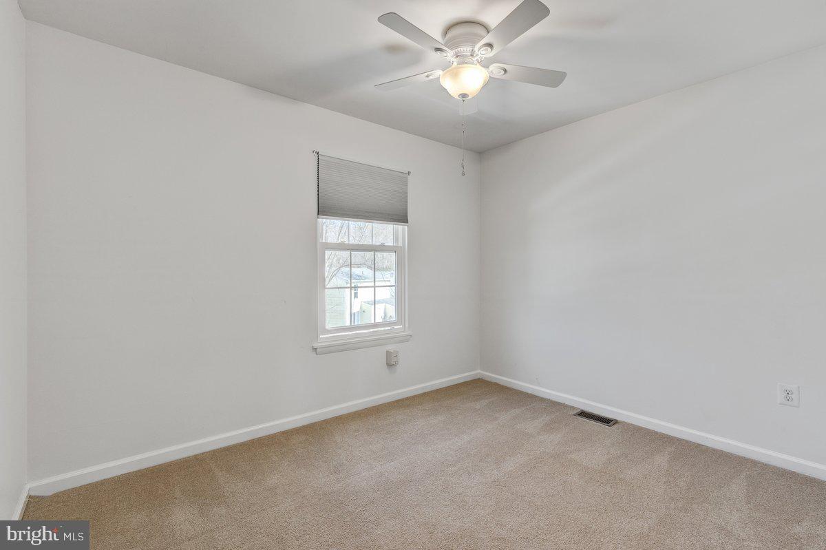 DALE CITY - Residential Lease