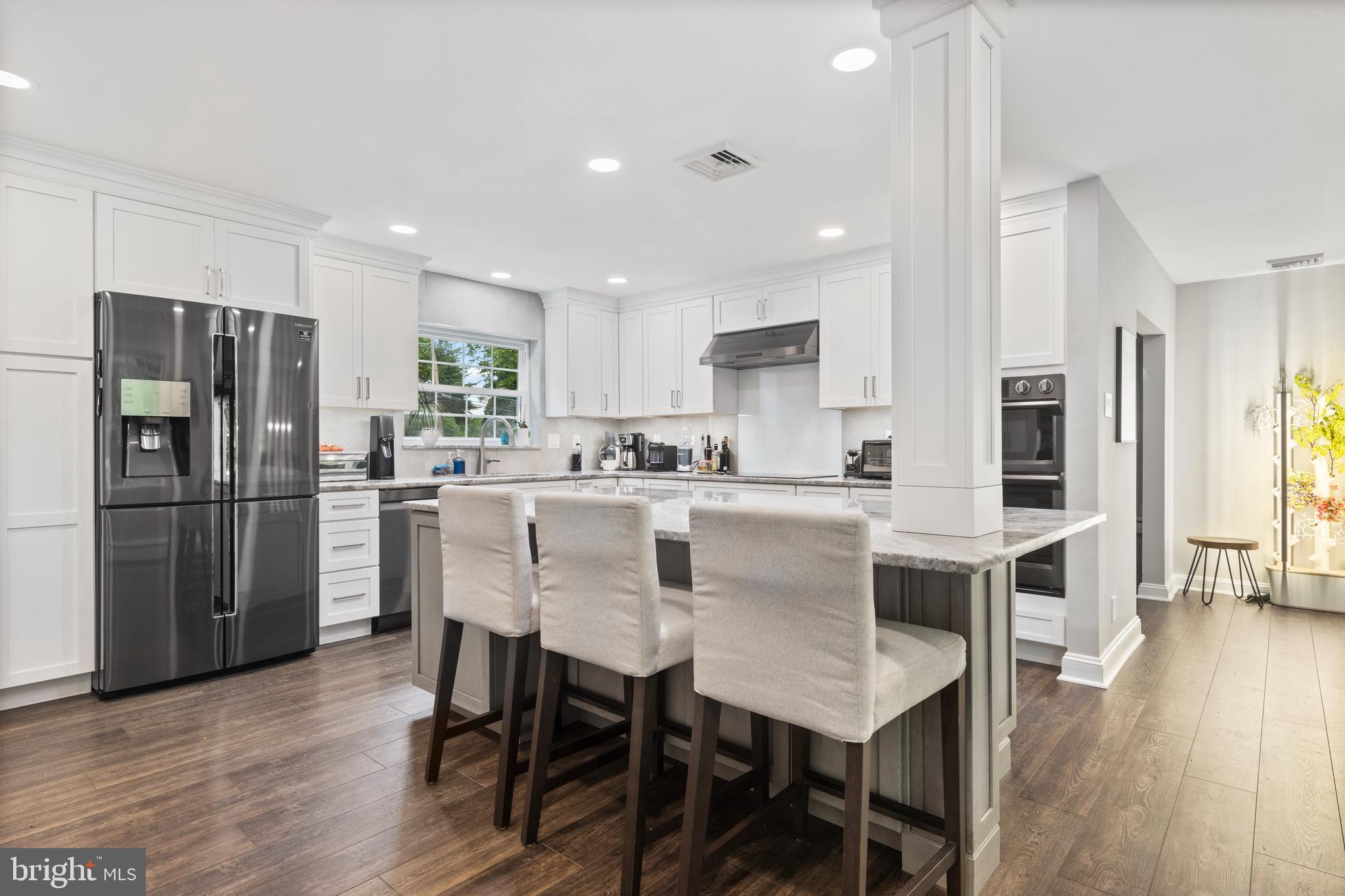 ROSLYN - Residential