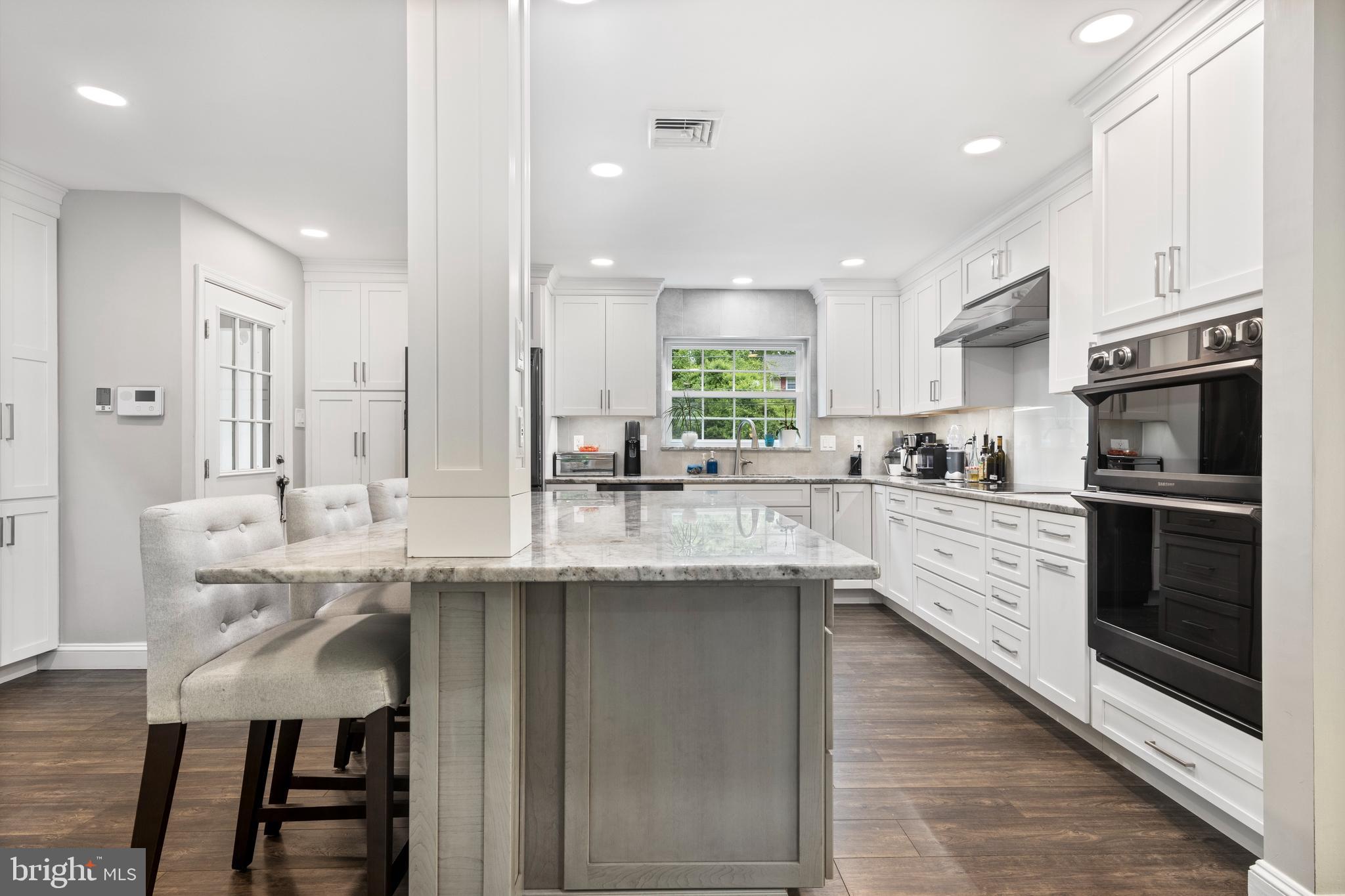 ROSLYN - Residential