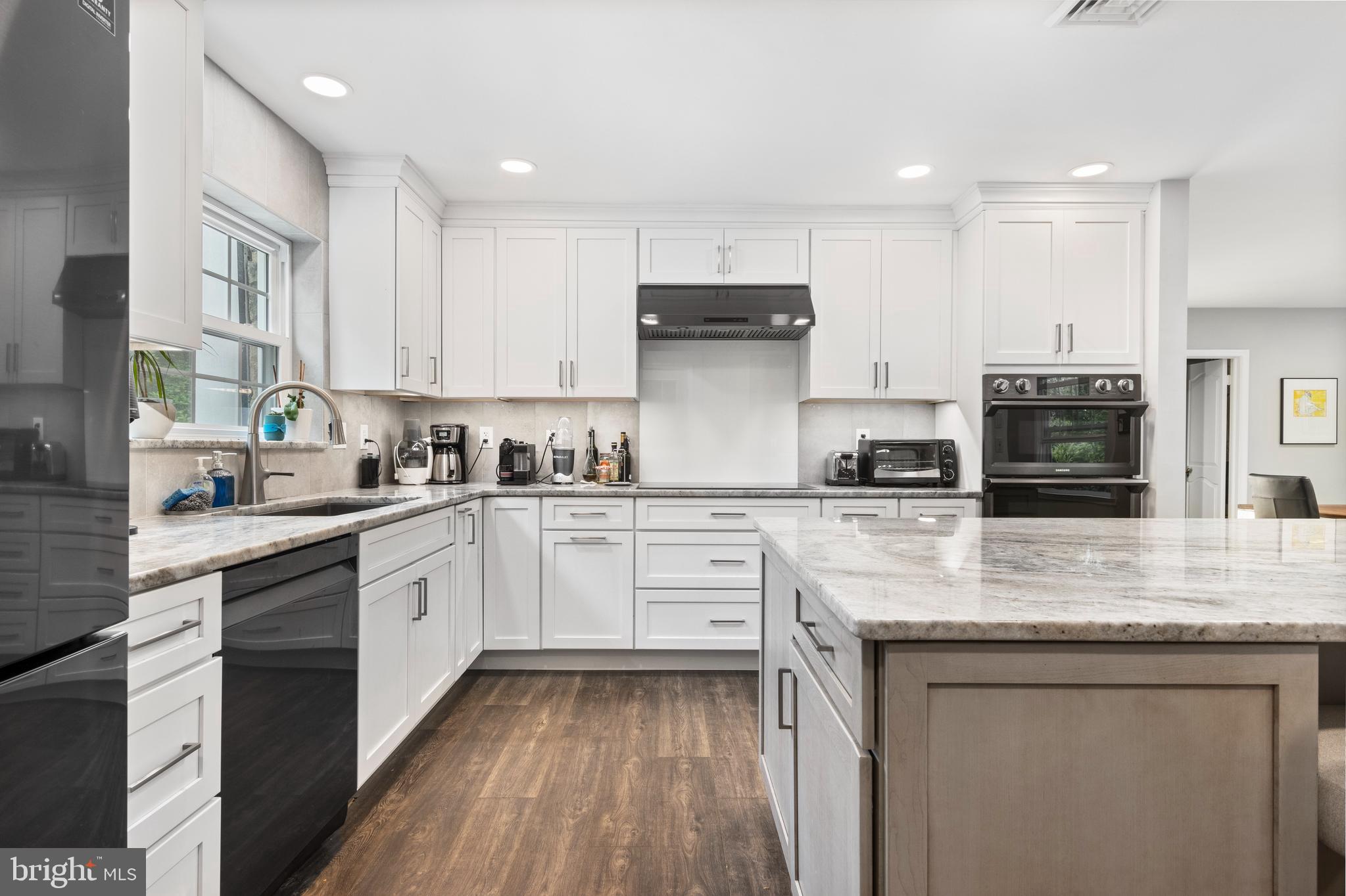 ROSLYN - Residential