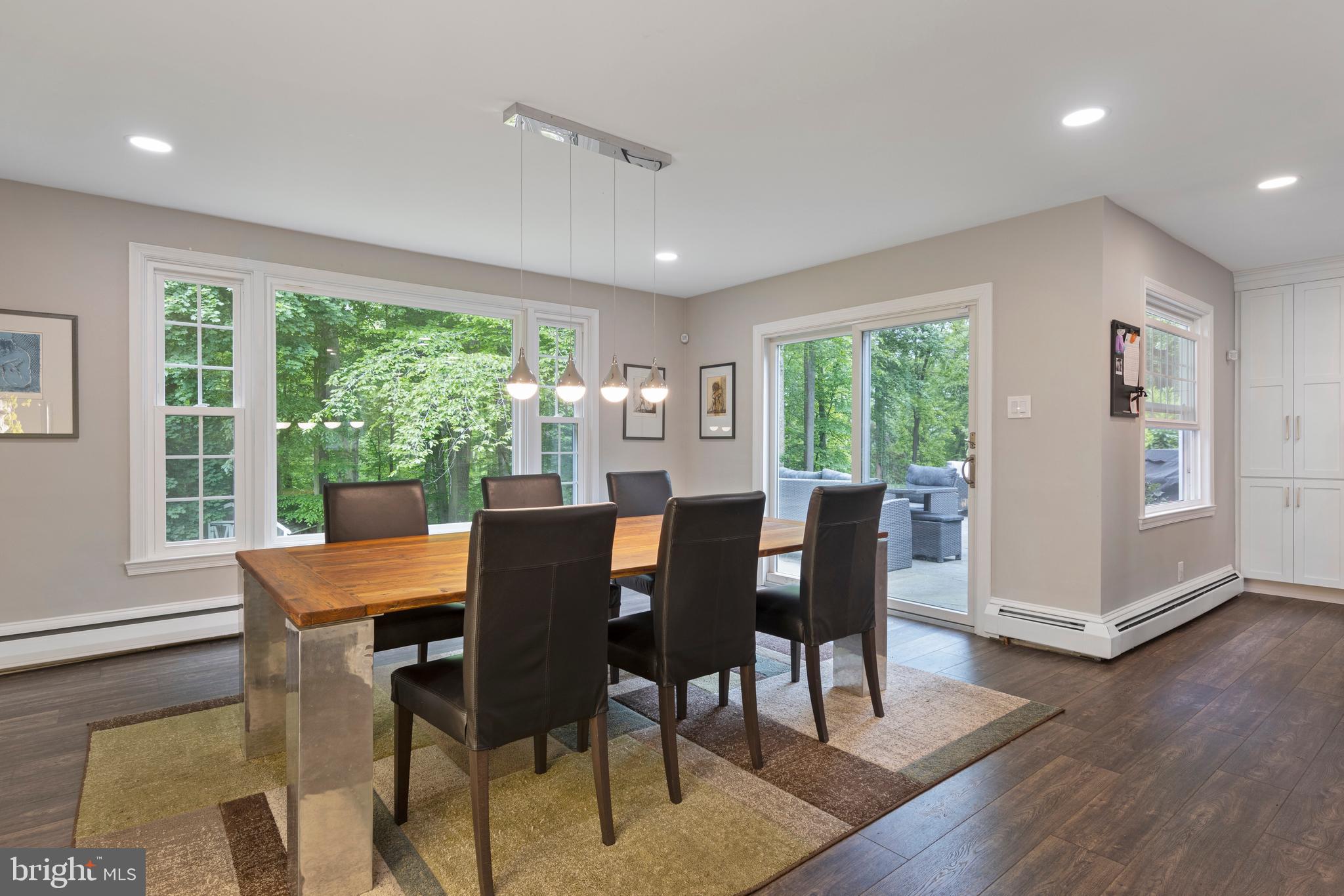 ROSLYN - Residential