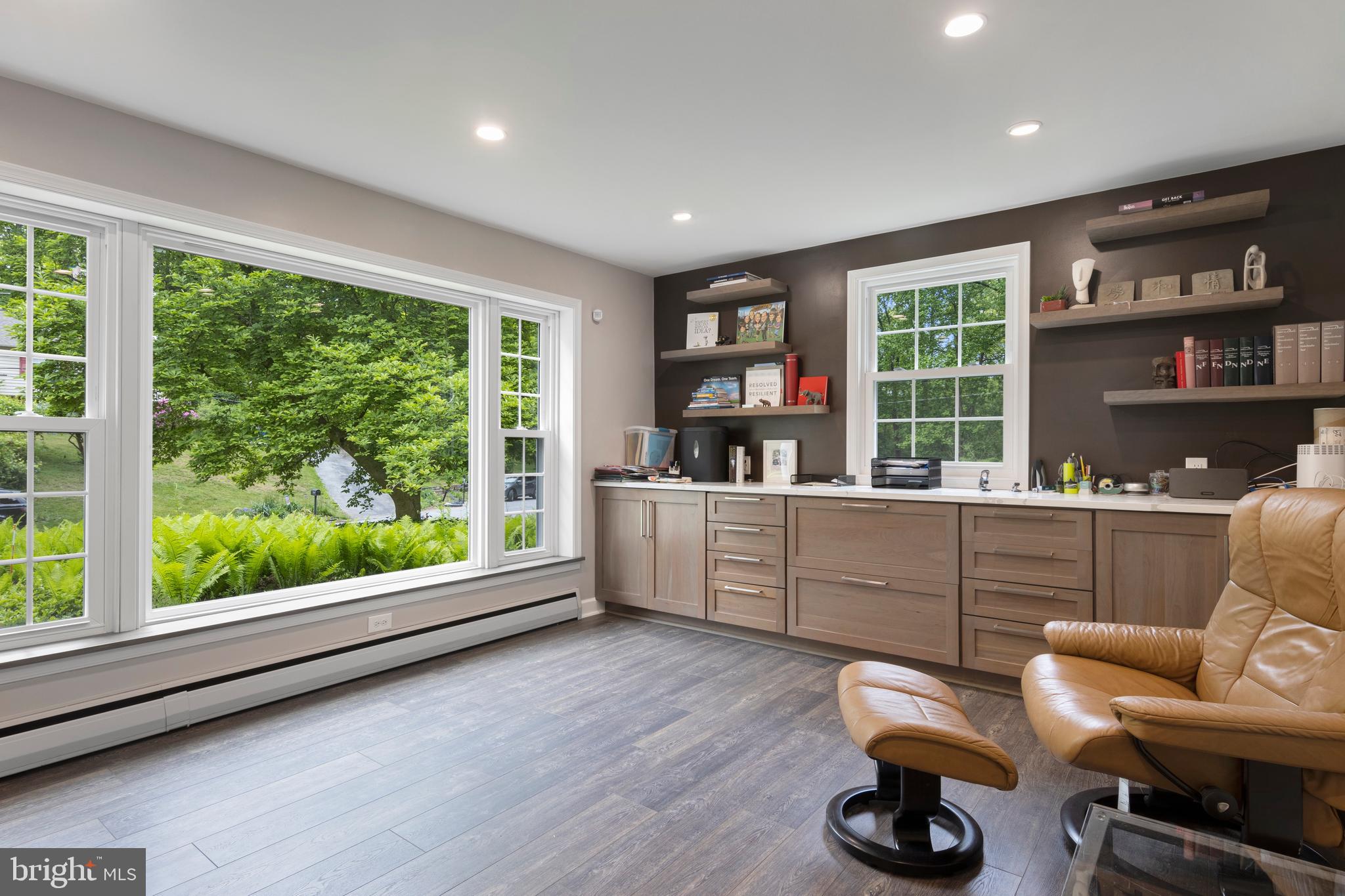 ROSLYN - Residential