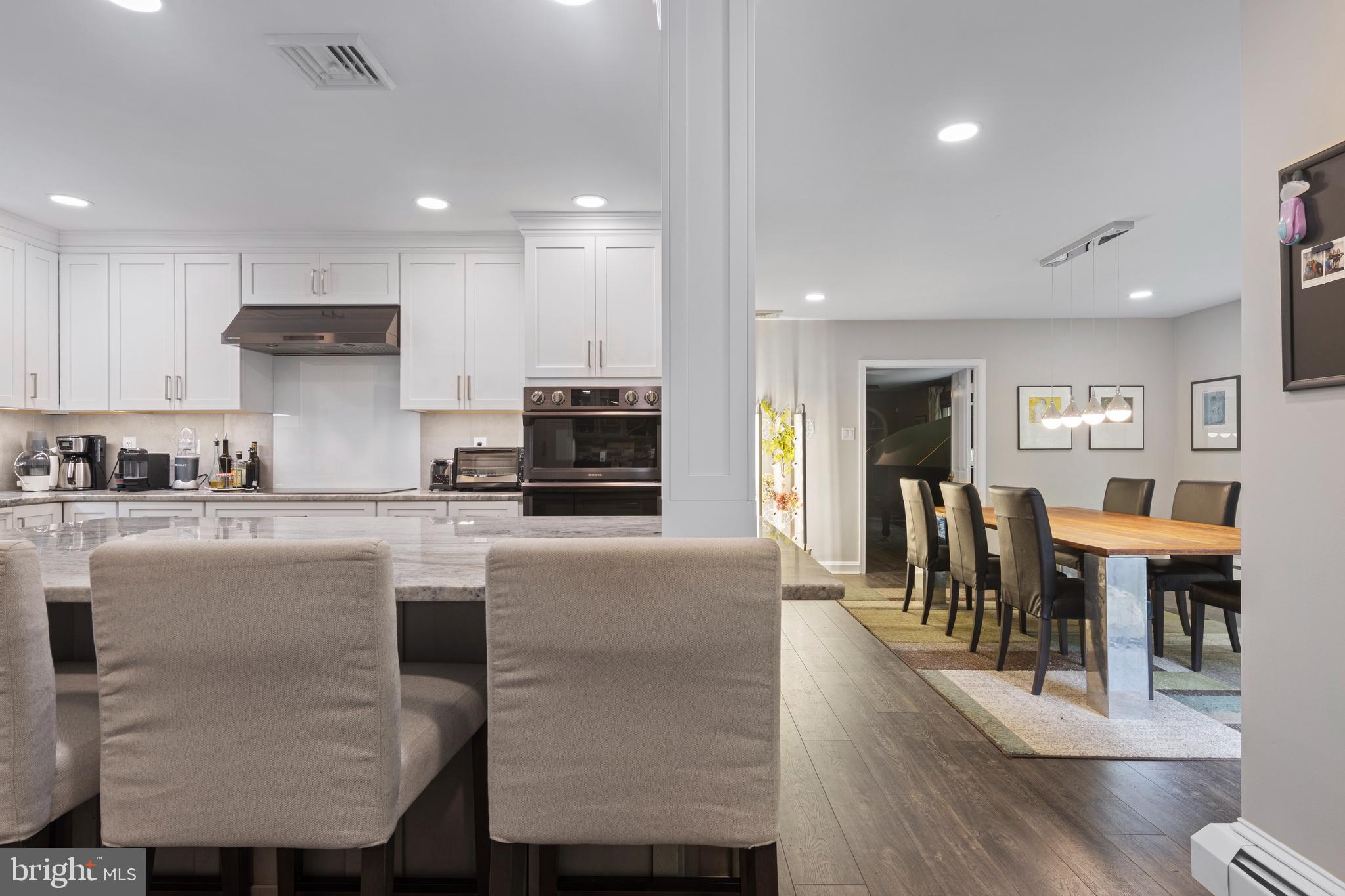 ROSLYN - Residential