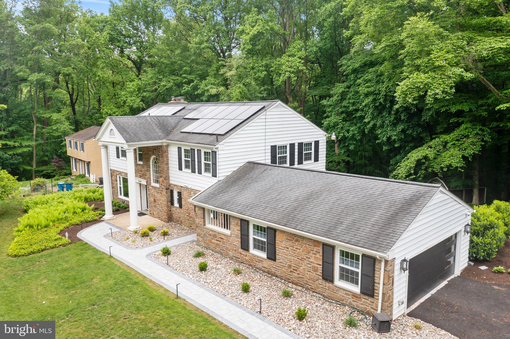 ROSLYN - Residential