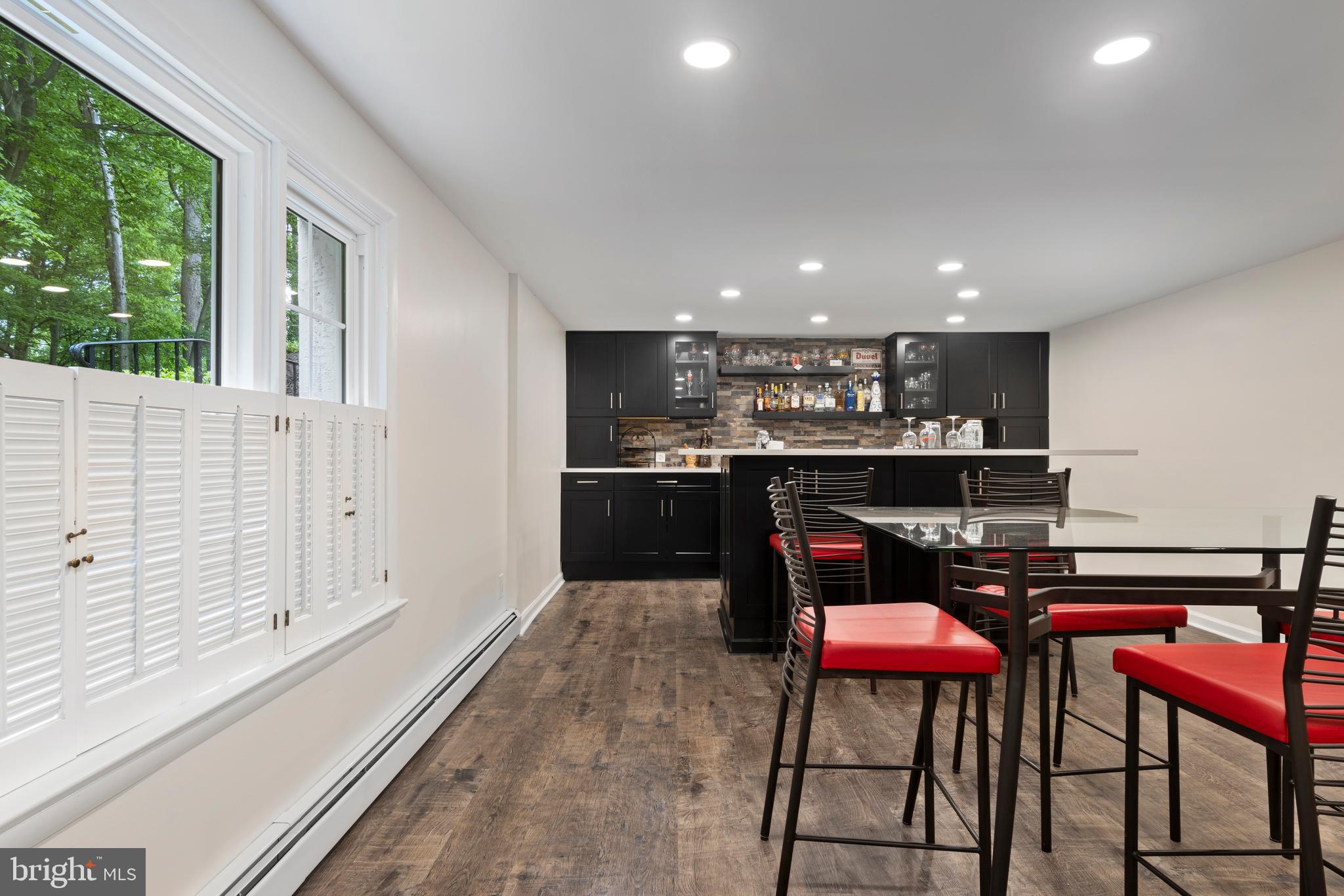 ROSLYN - Residential