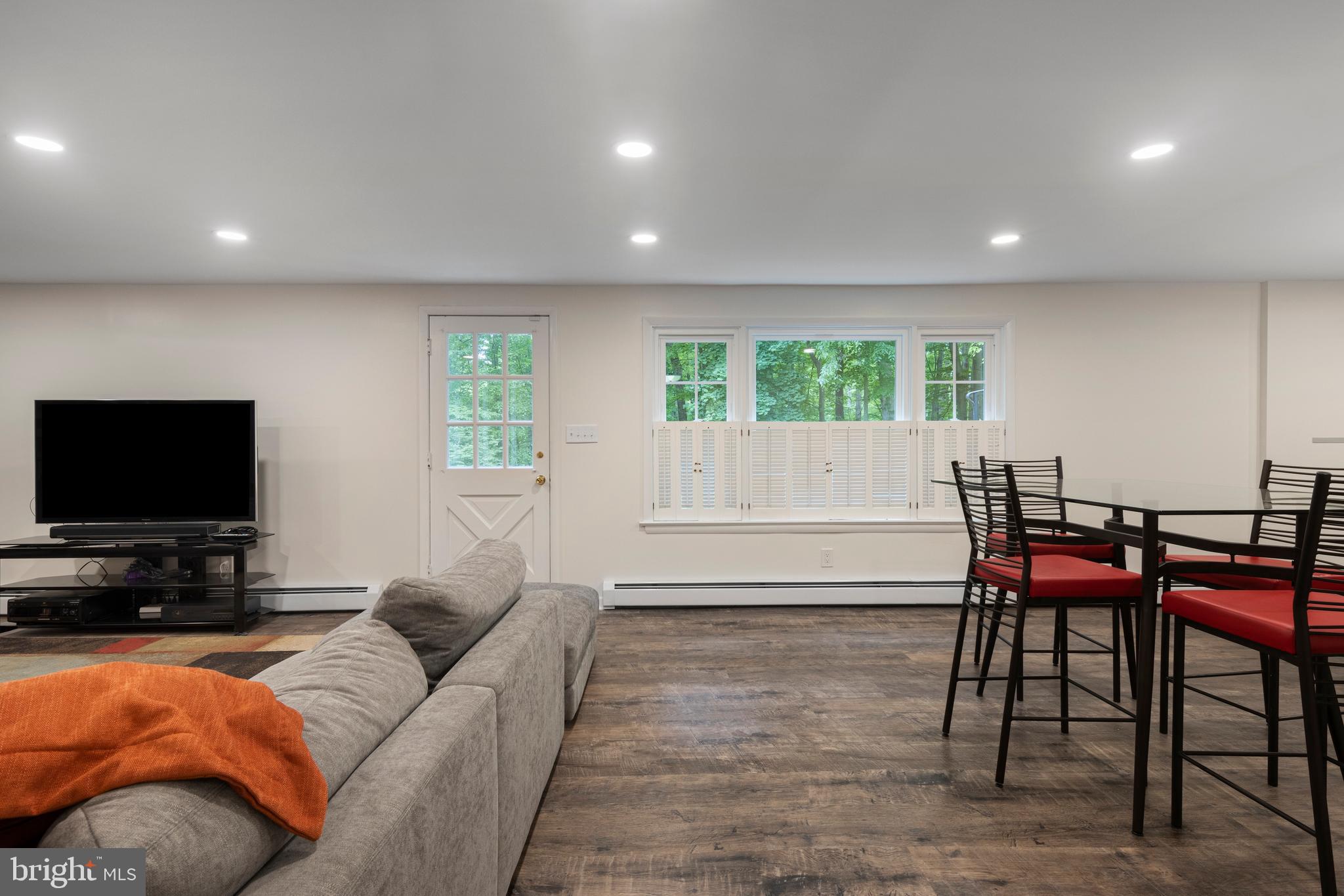 ROSLYN - Residential