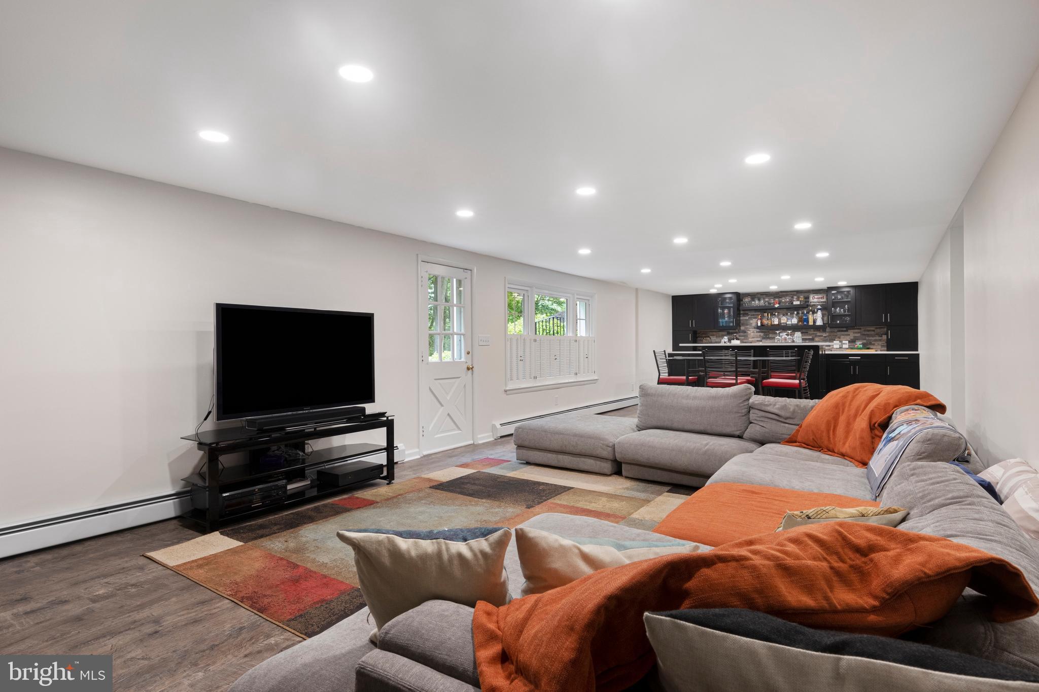 ROSLYN - Residential