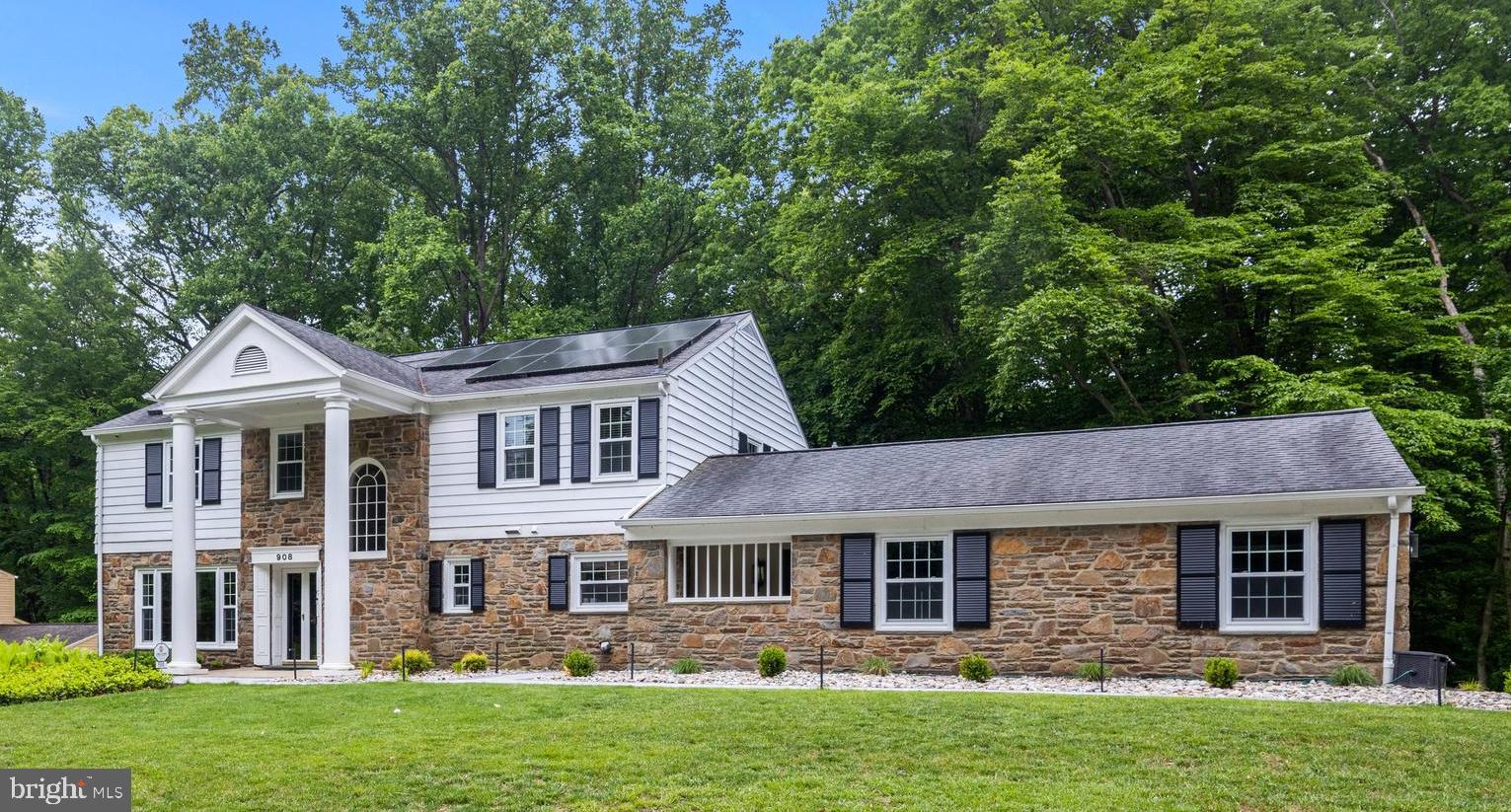 ROSLYN - Residential