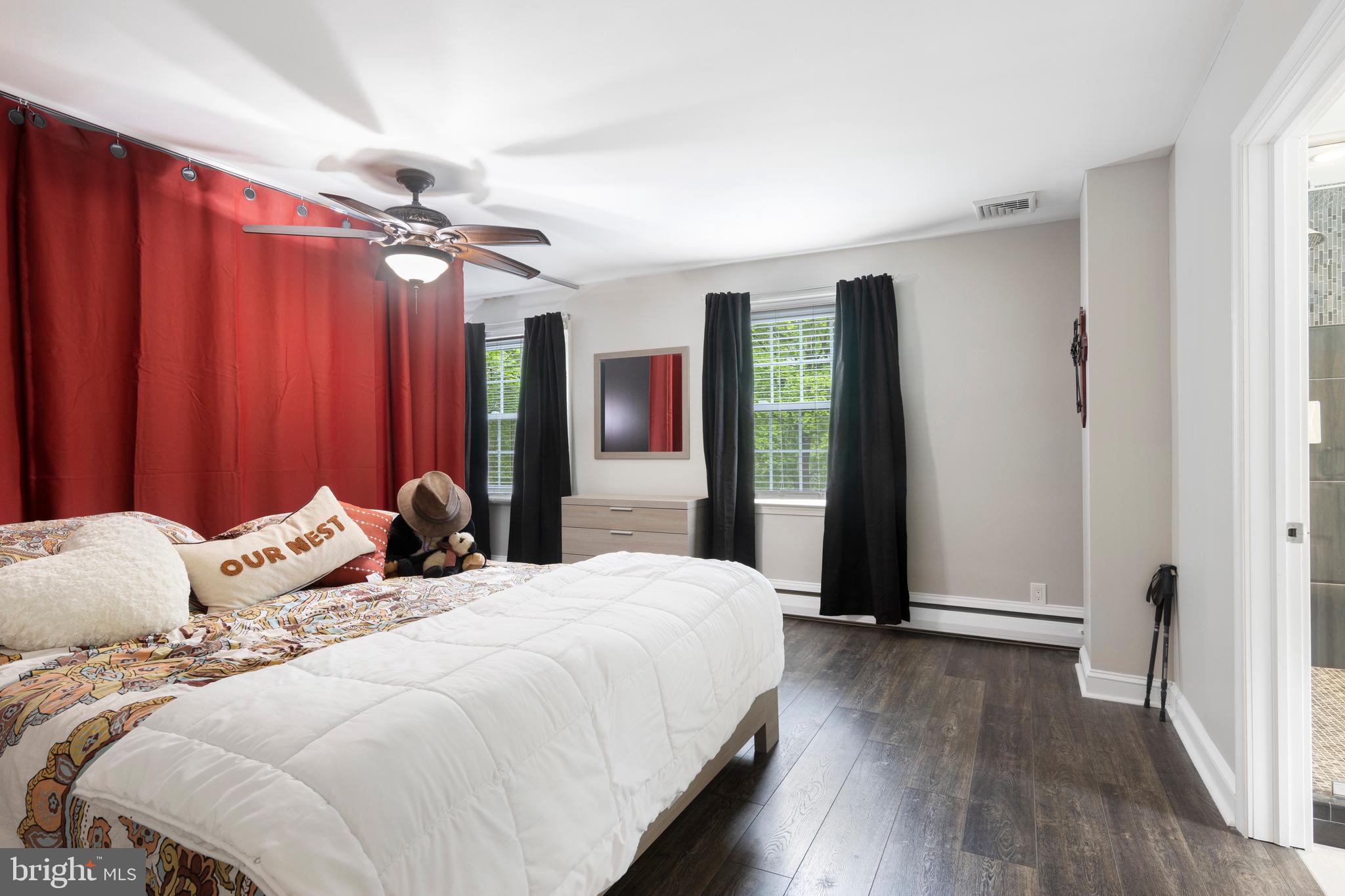 ROSLYN - Residential