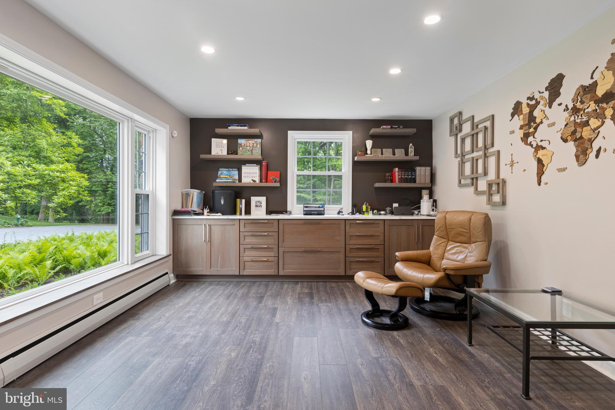 ROSLYN - Residential