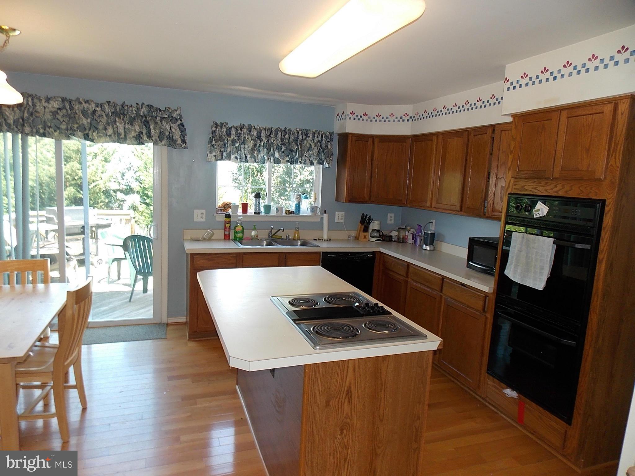 ASHBURN FARM - Residential