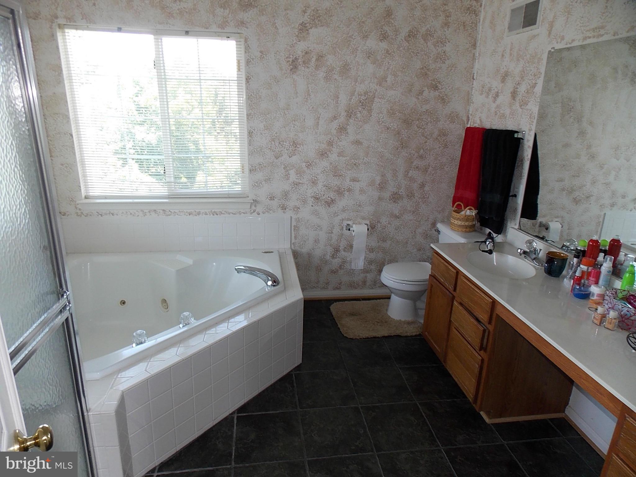 ASHBURN FARM - Residential