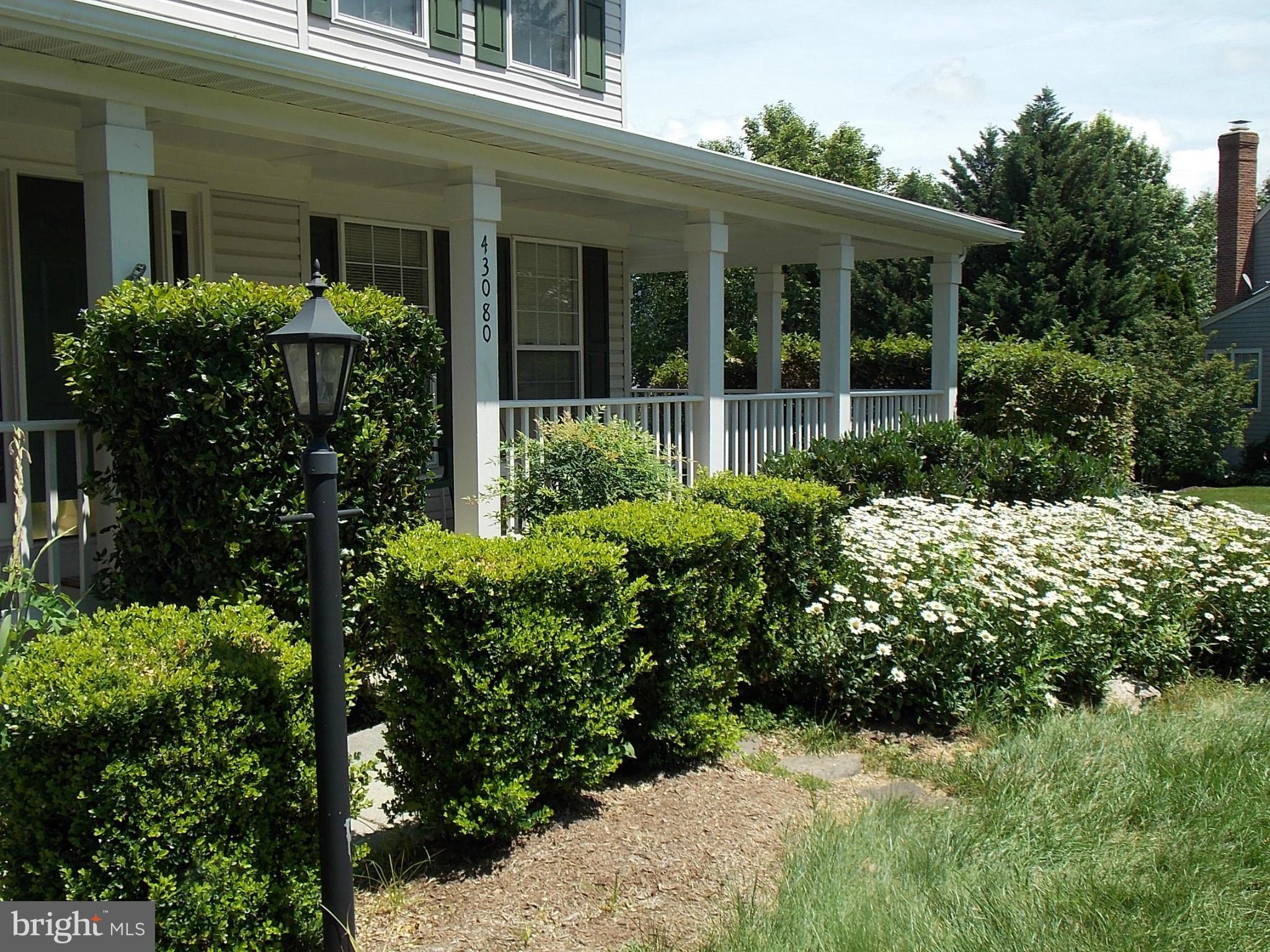 ASHBURN FARM - Residential