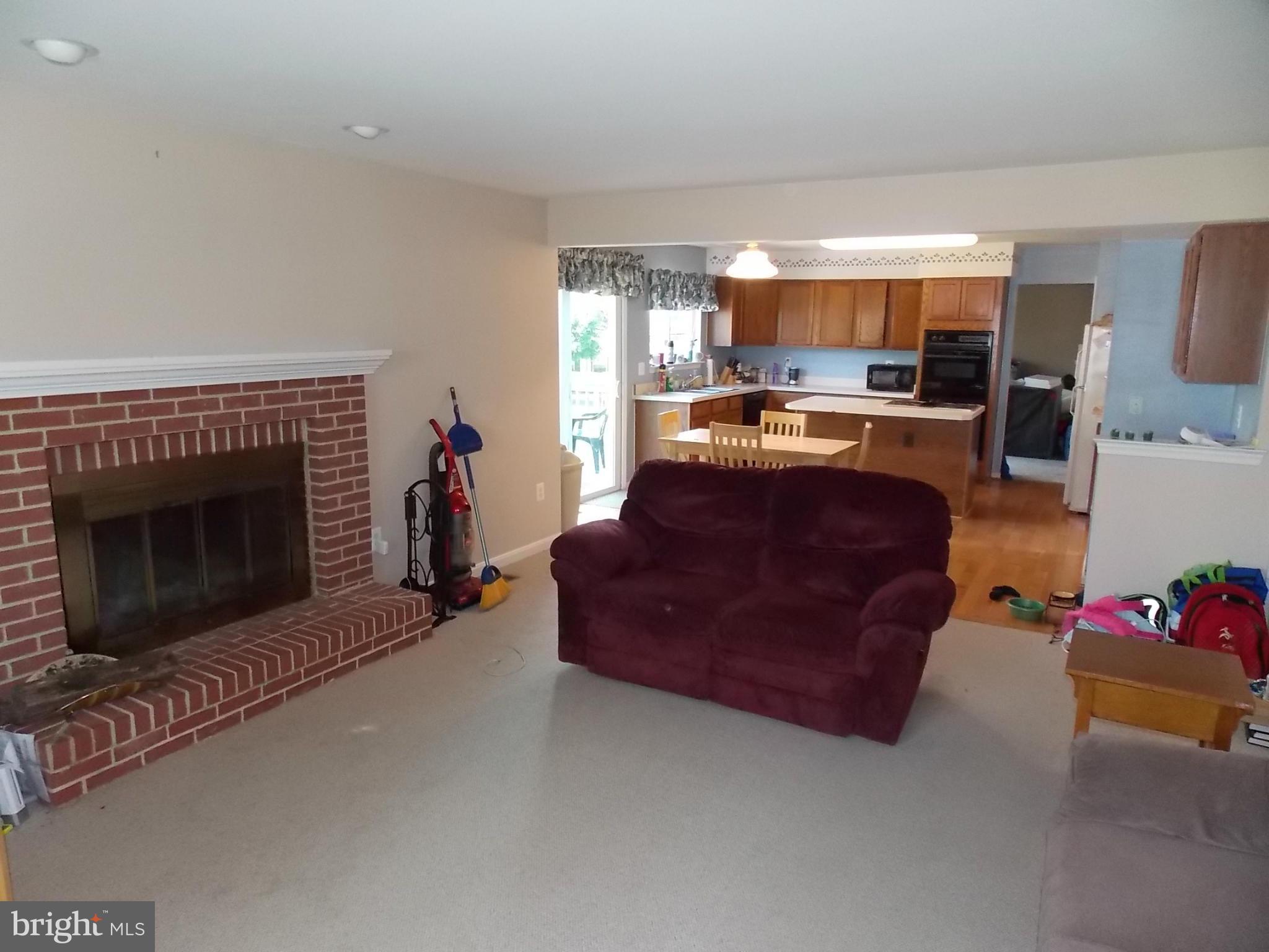 ASHBURN FARM - Residential