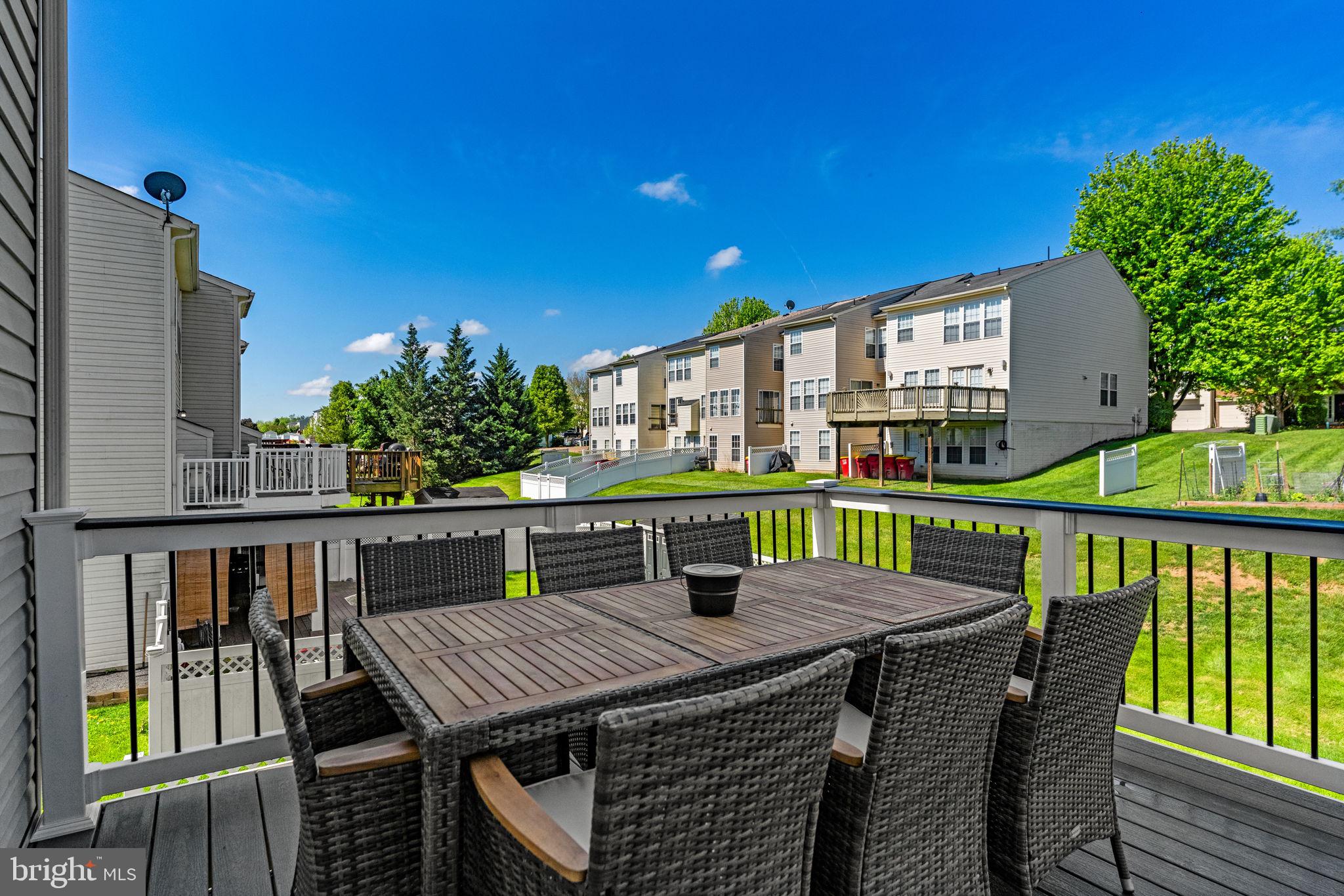 LAKELAND PLACE - Residential