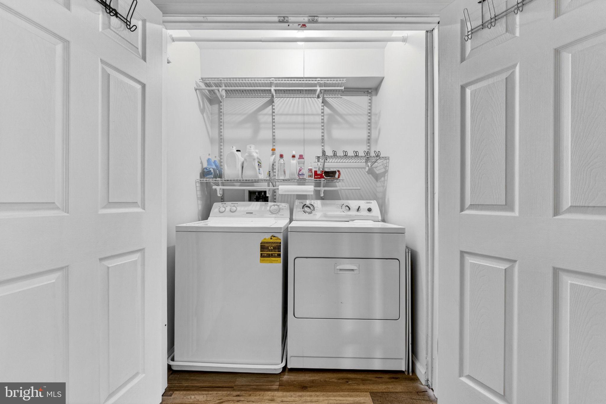 LAKELAND PLACE - Residential