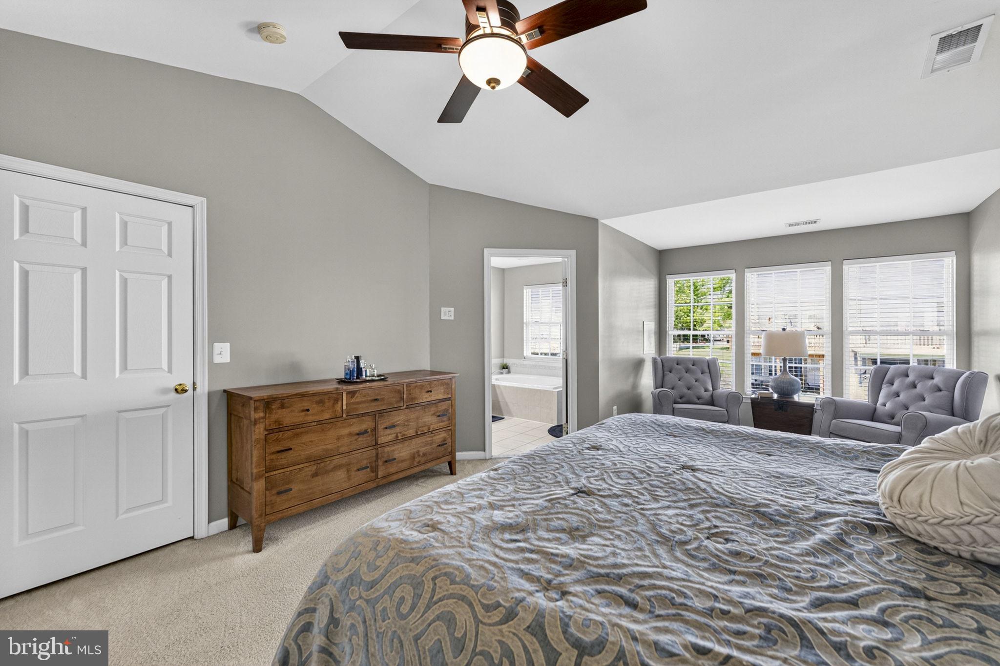 LAKELAND PLACE - Residential