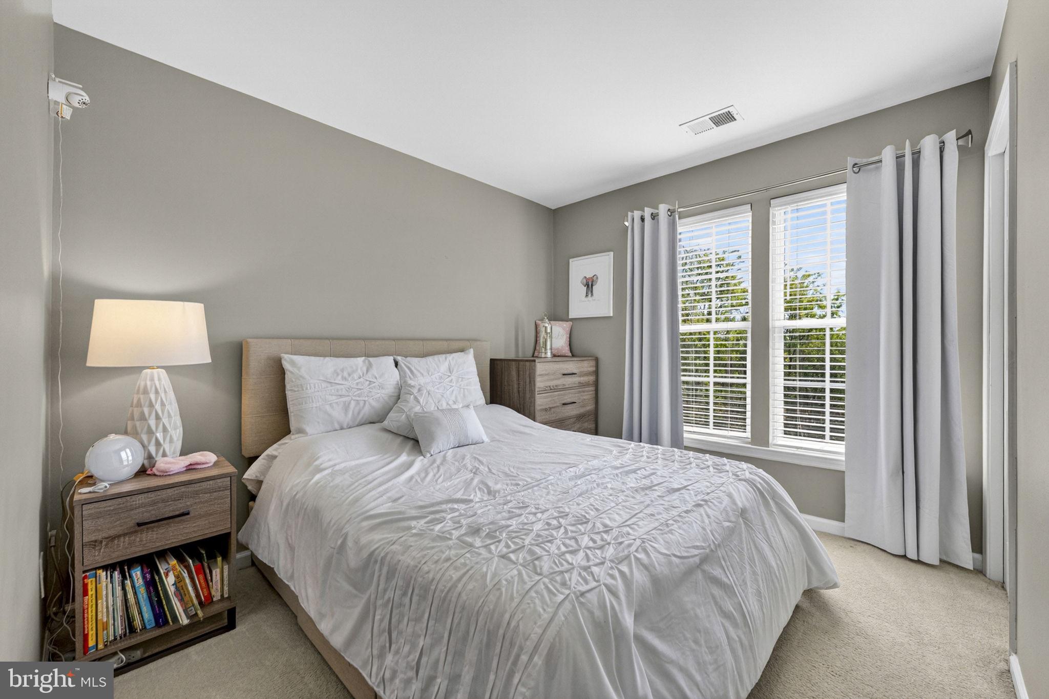 LAKELAND PLACE - Residential