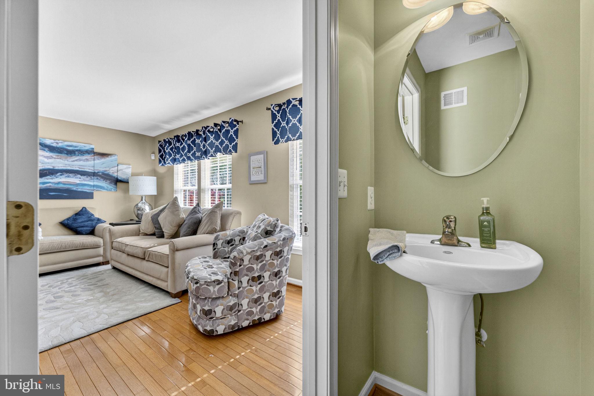 LAKELAND PLACE - Residential