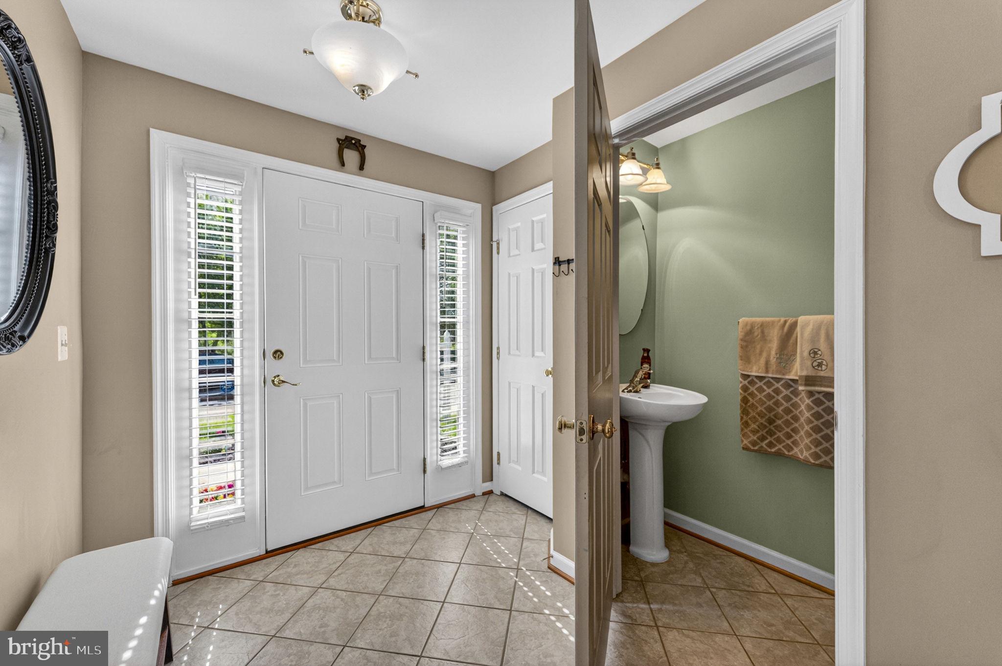 LAKELAND PLACE - Residential