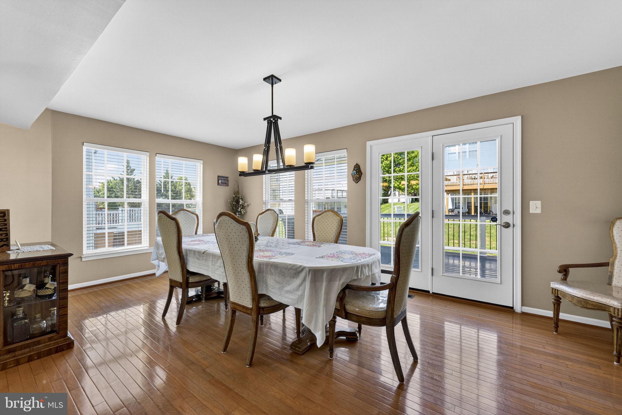 LAKELAND PLACE - Residential
