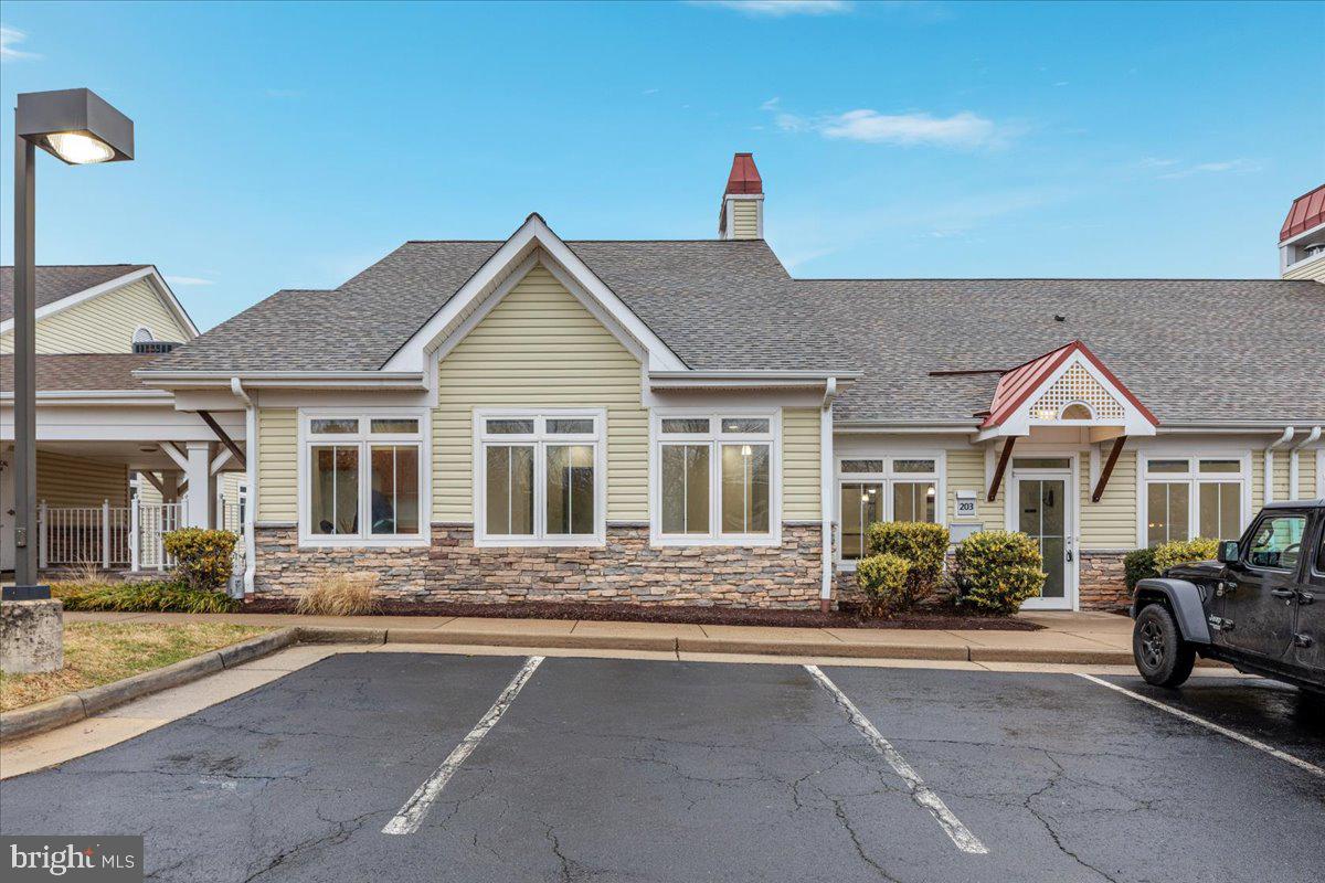 14535 JOHN MARSHALL HIGHWAY 203 & 204