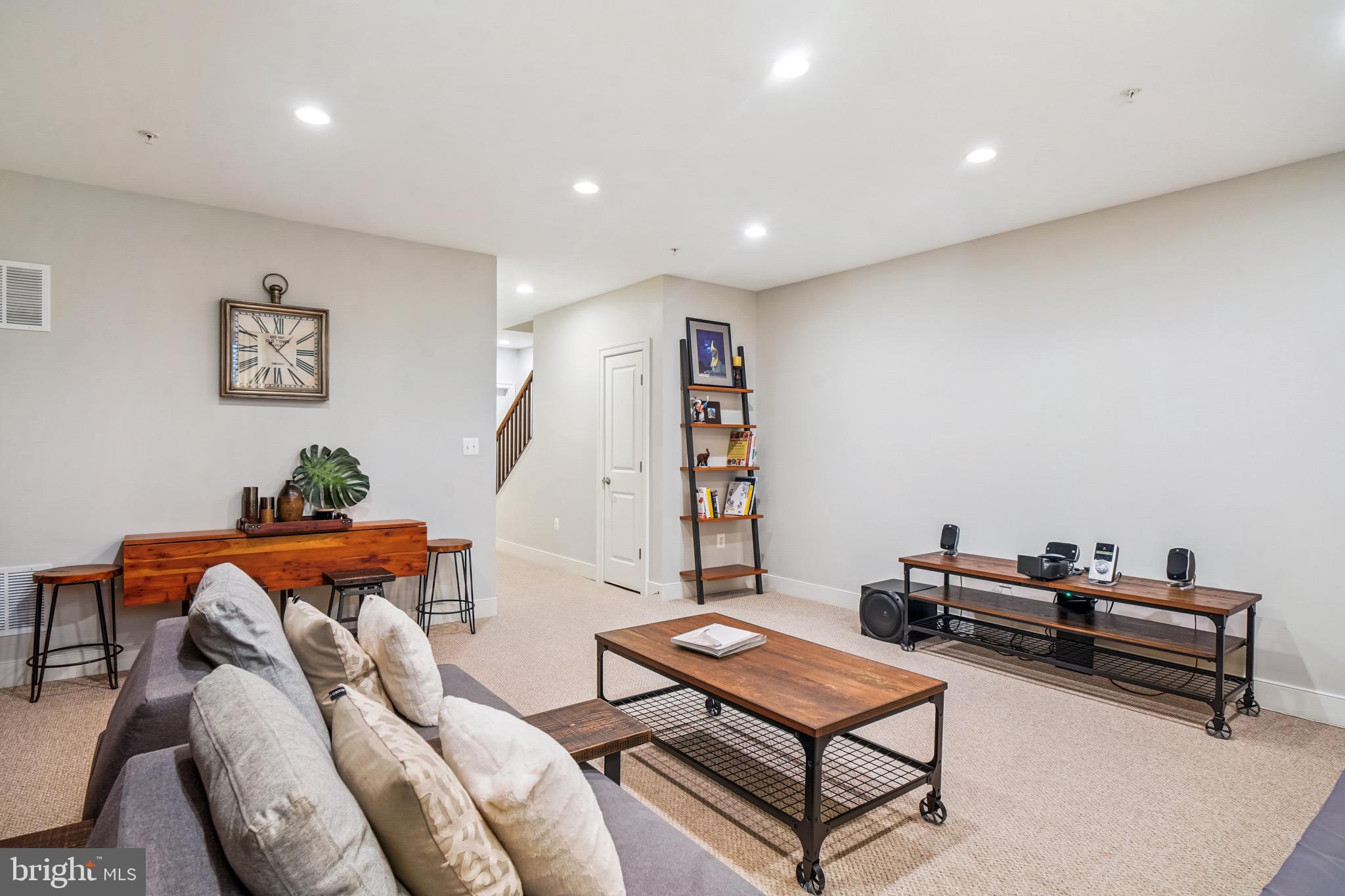 VILLAGES OF URBANA - Residential