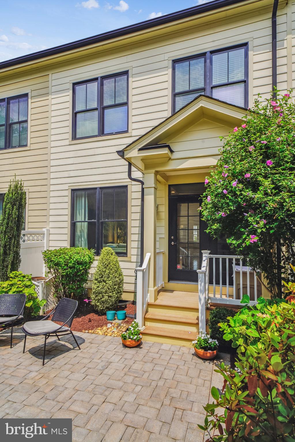 VILLAGES OF URBANA - Residential