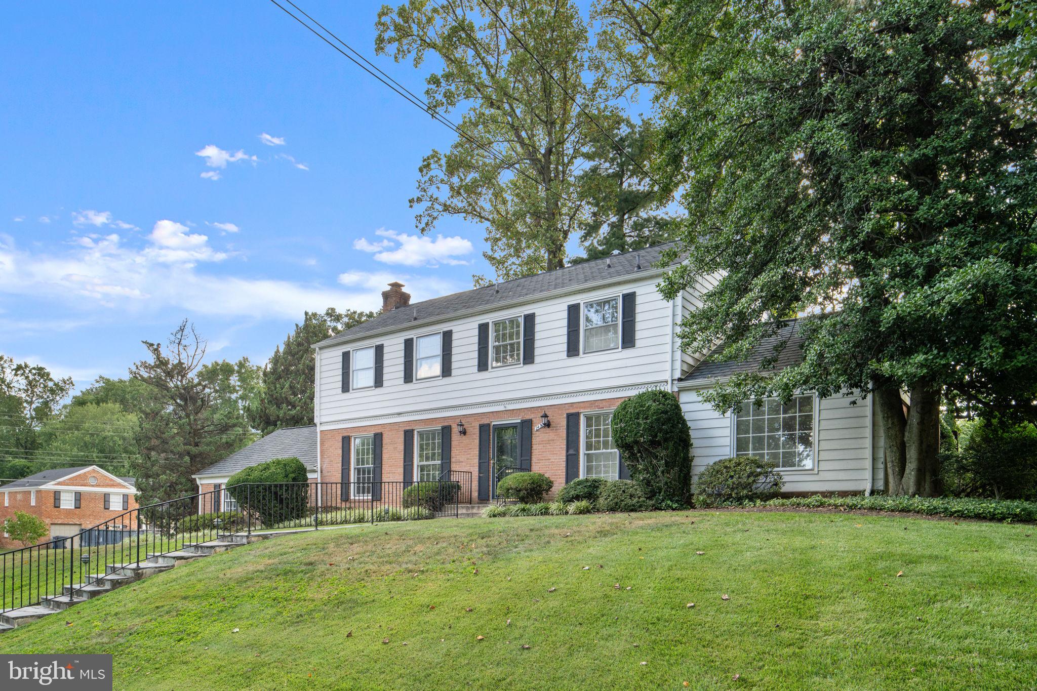 2430 INGLEWOOD COURT
