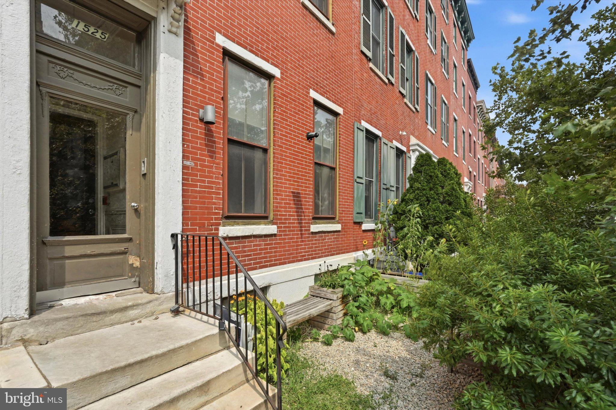 1525 GREEN STREET UNIT 2F