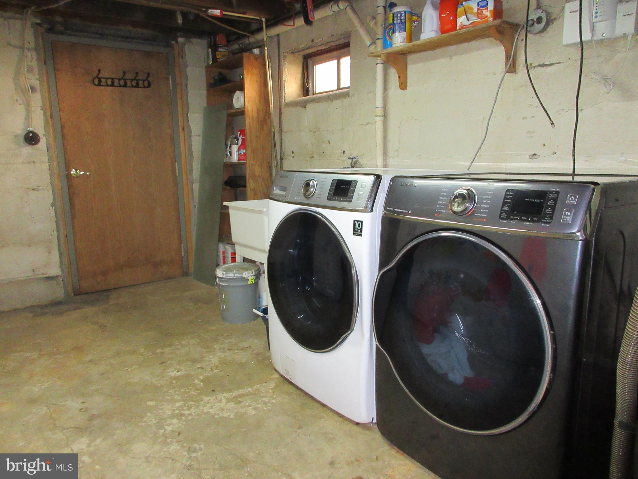 WINDSOR MILL - Residential